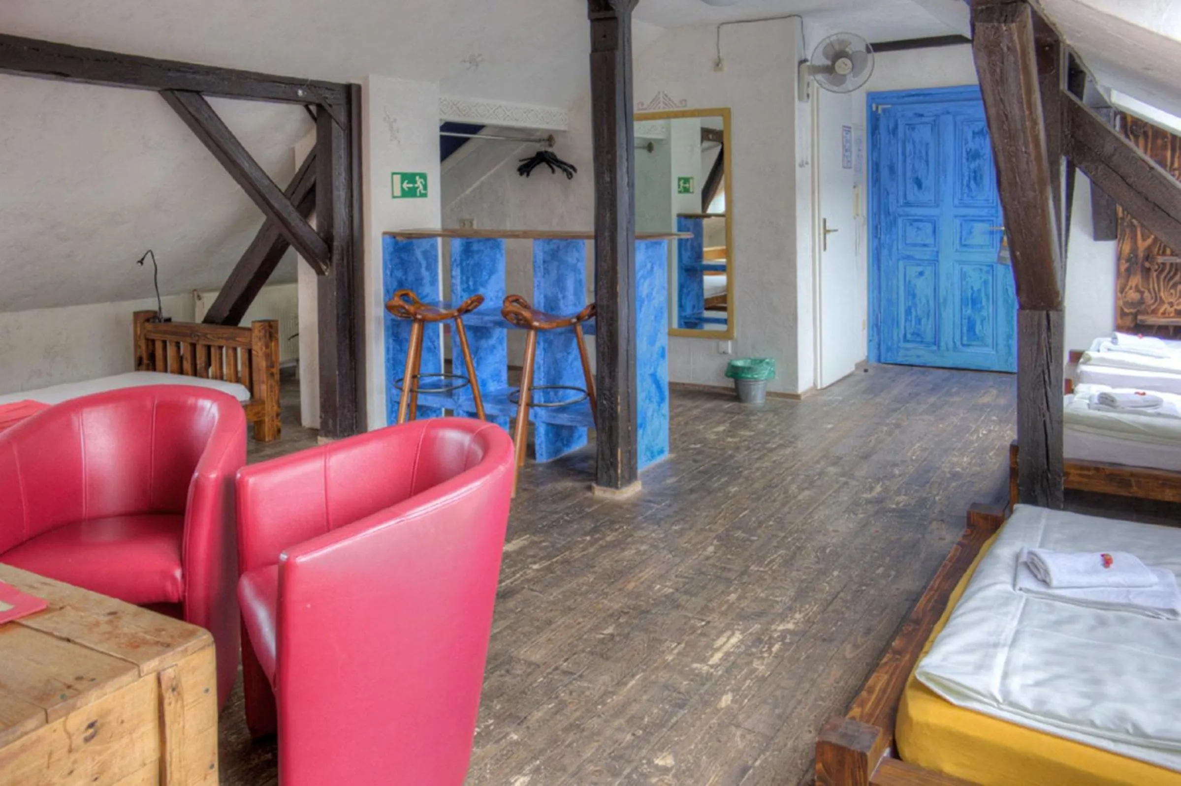 Photo of the whole room, Bed in Gästehaus Mezcalero