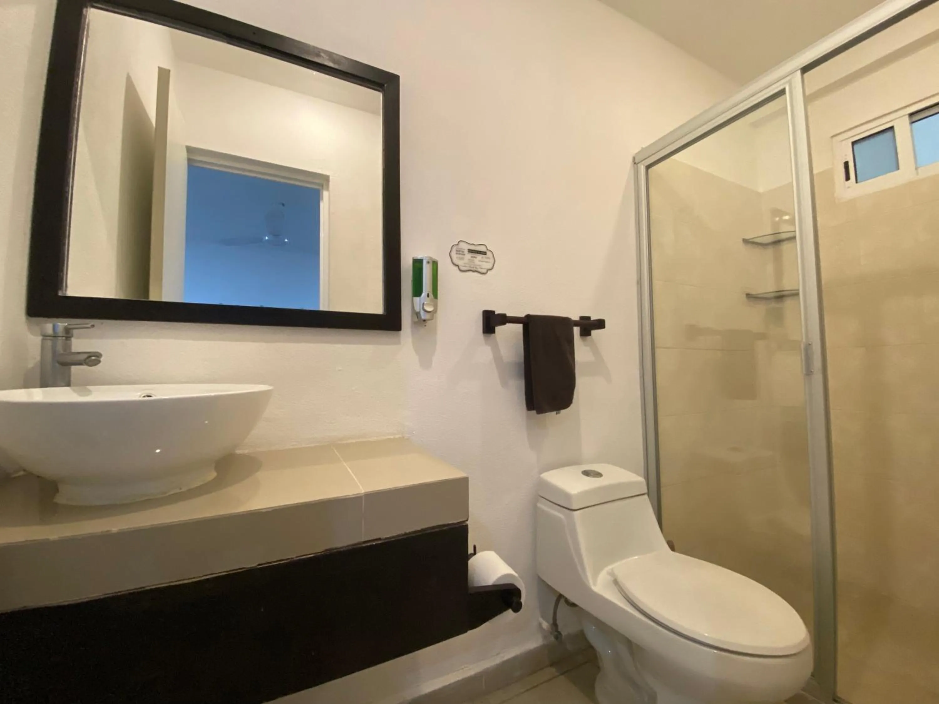 Shower in Puerto Morelos Hotel Las Palmas - Near the beach