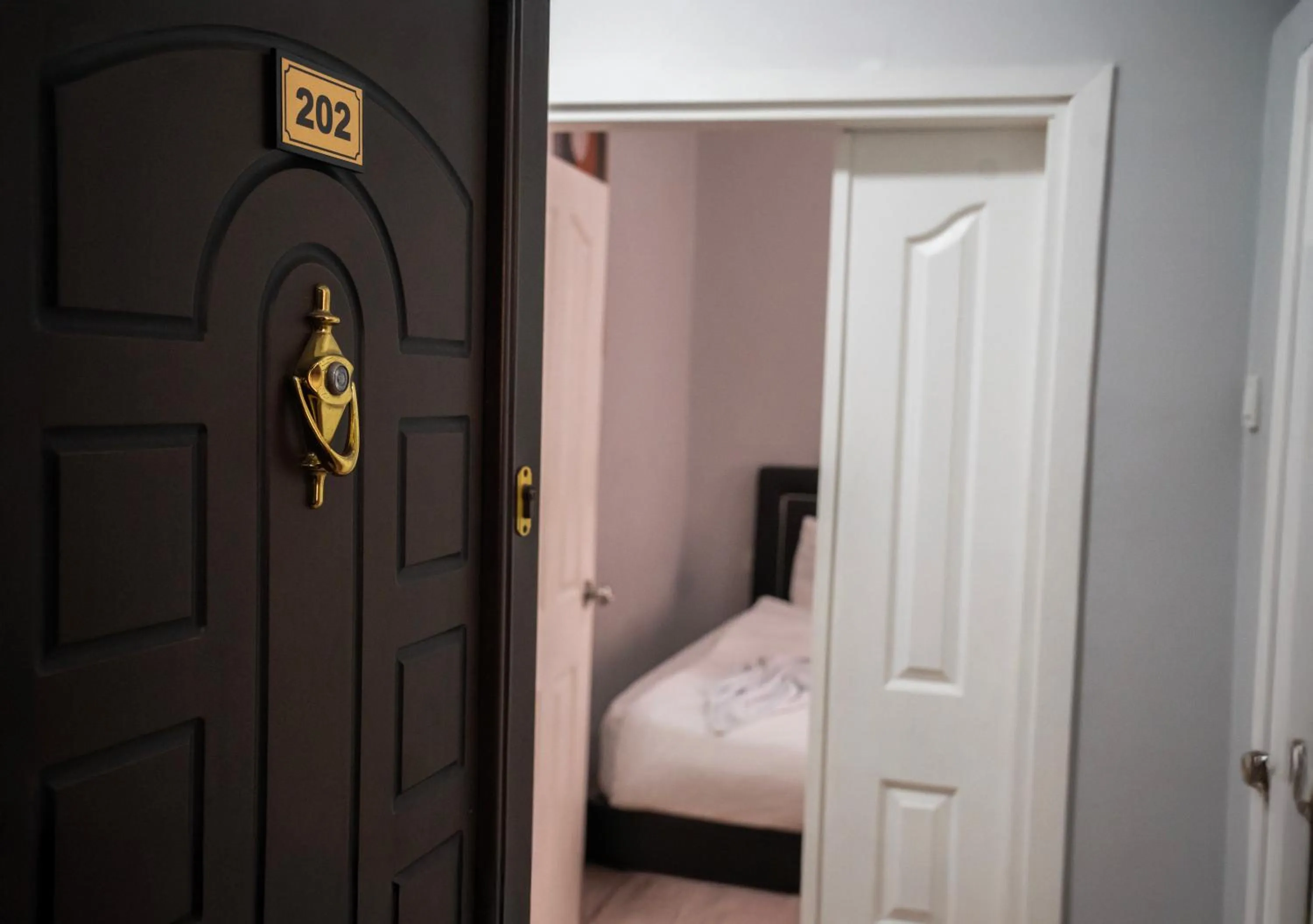 Bed in Taxim No1 Suites