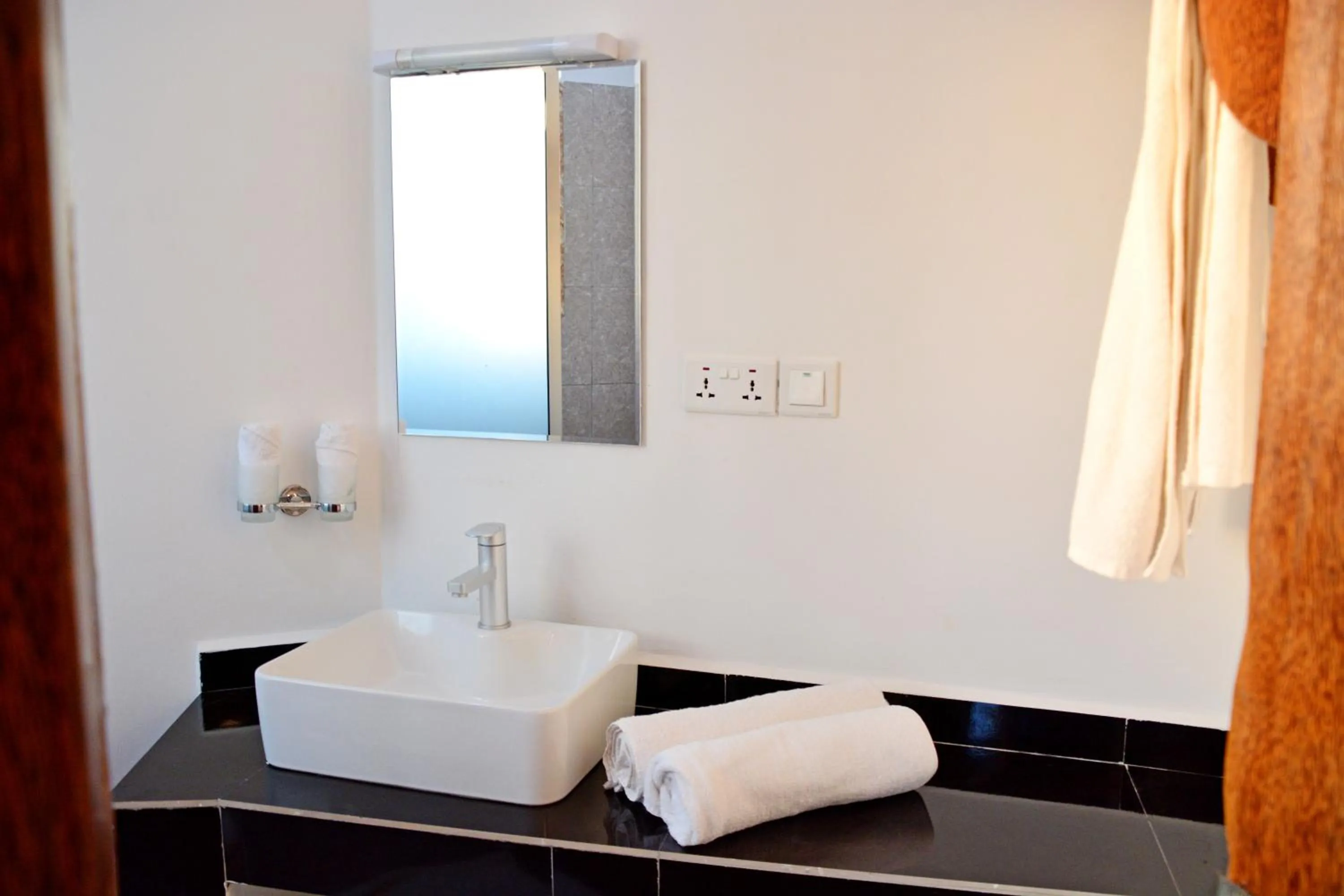 Bathroom in Zanoceanique Hotel