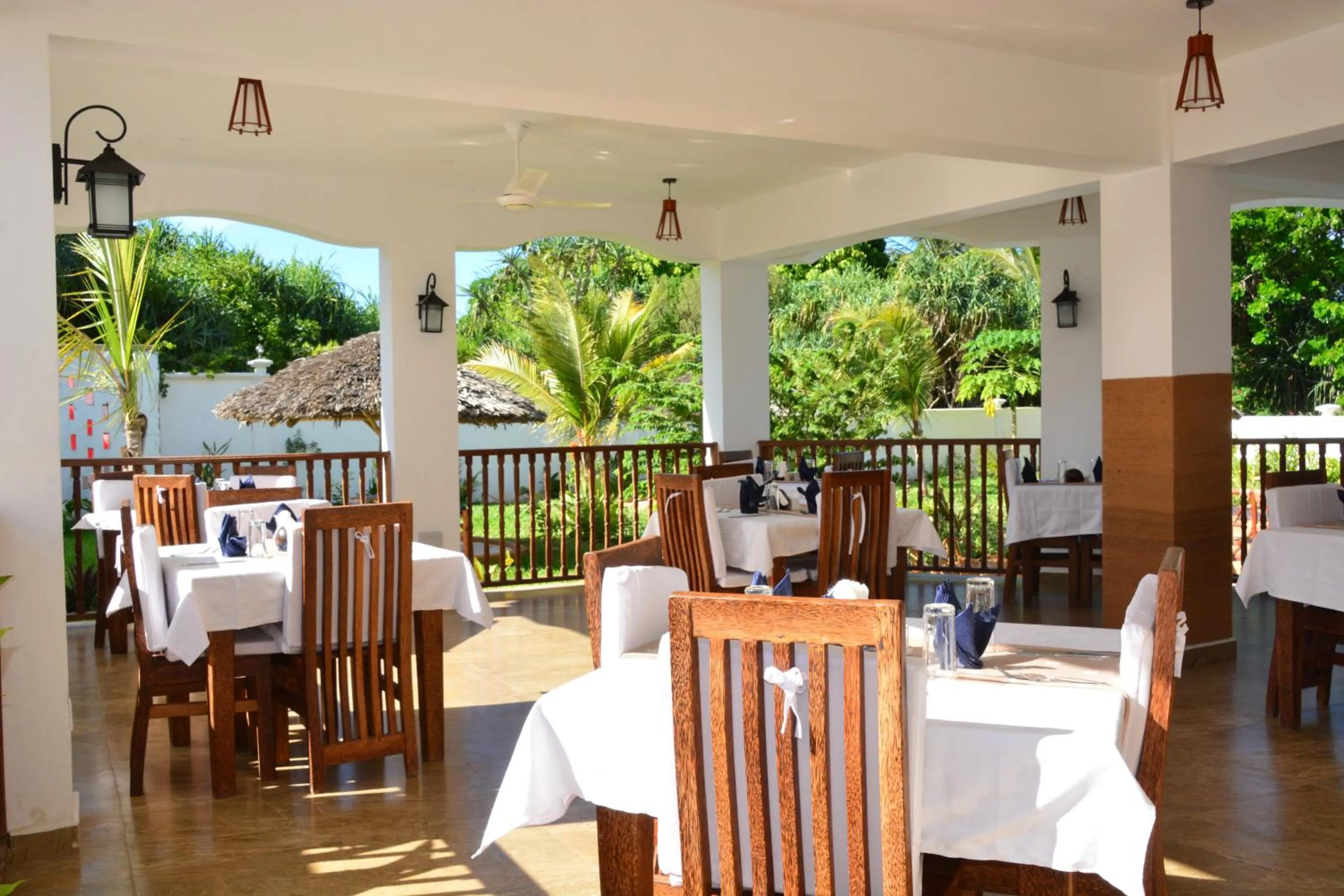 Restaurant/places to eat in Zanoceanique Hotel