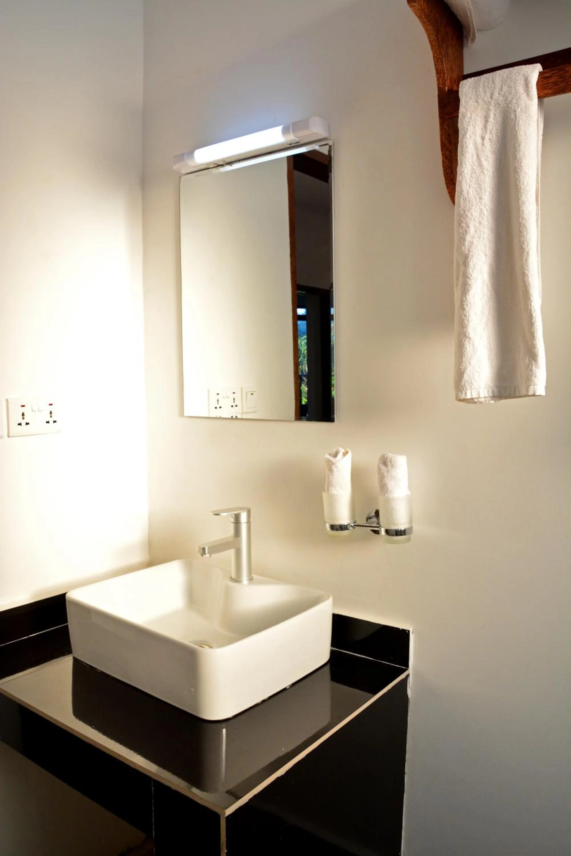 Bathroom in Zanoceanique Hotel