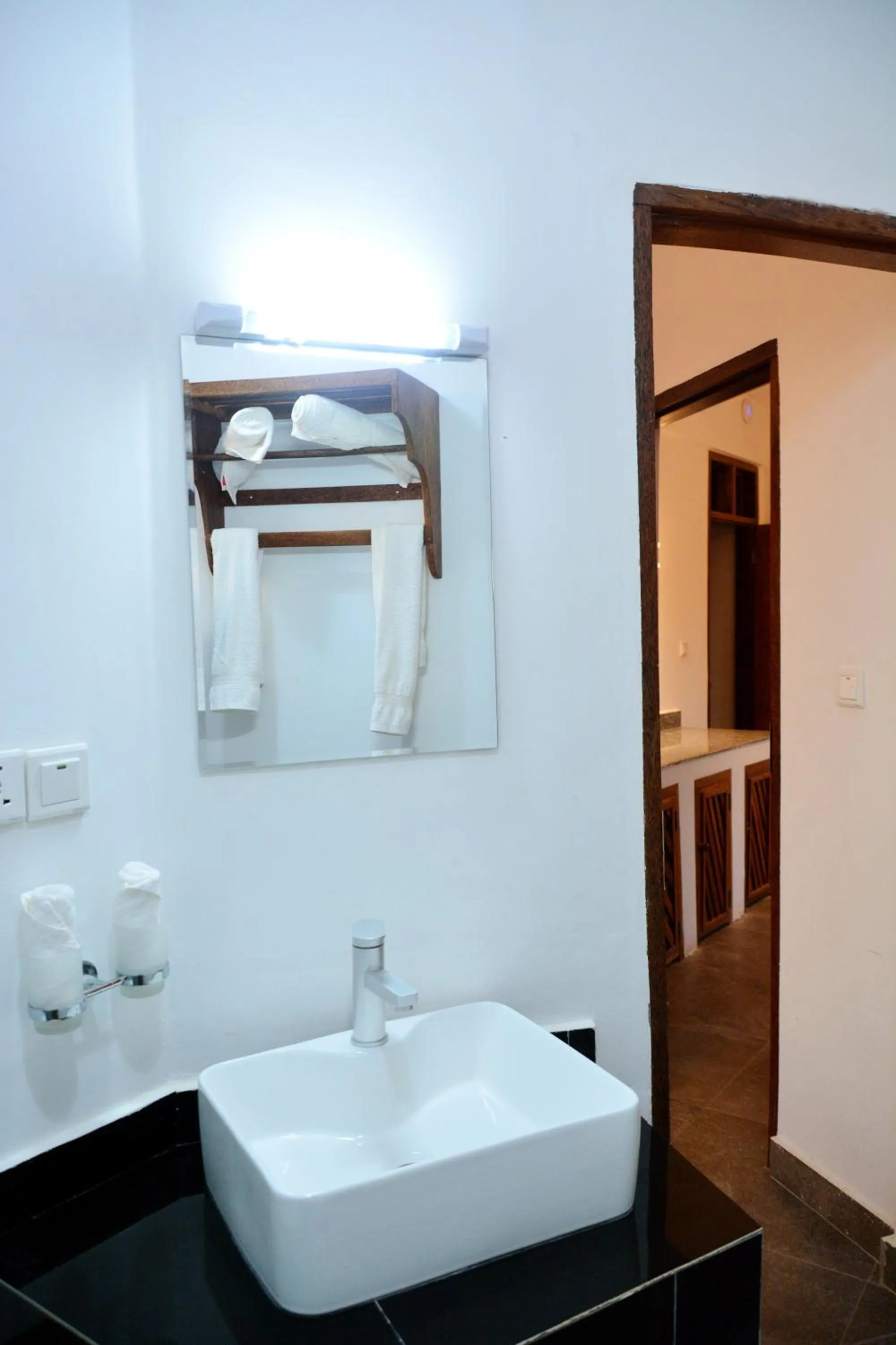 Bathroom in Zanoceanique Hotel