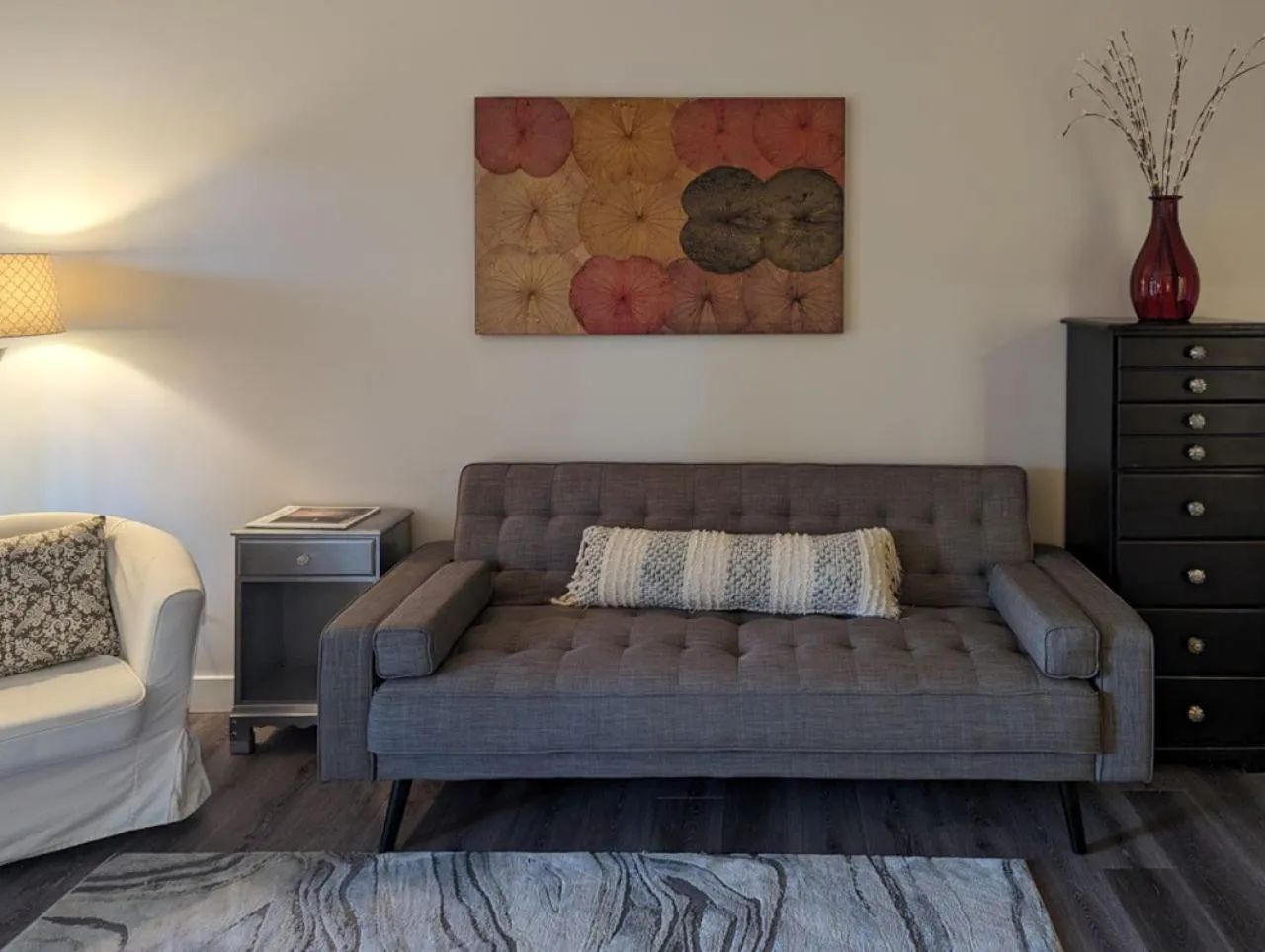 Seating area in Maple Rise Guesthouse