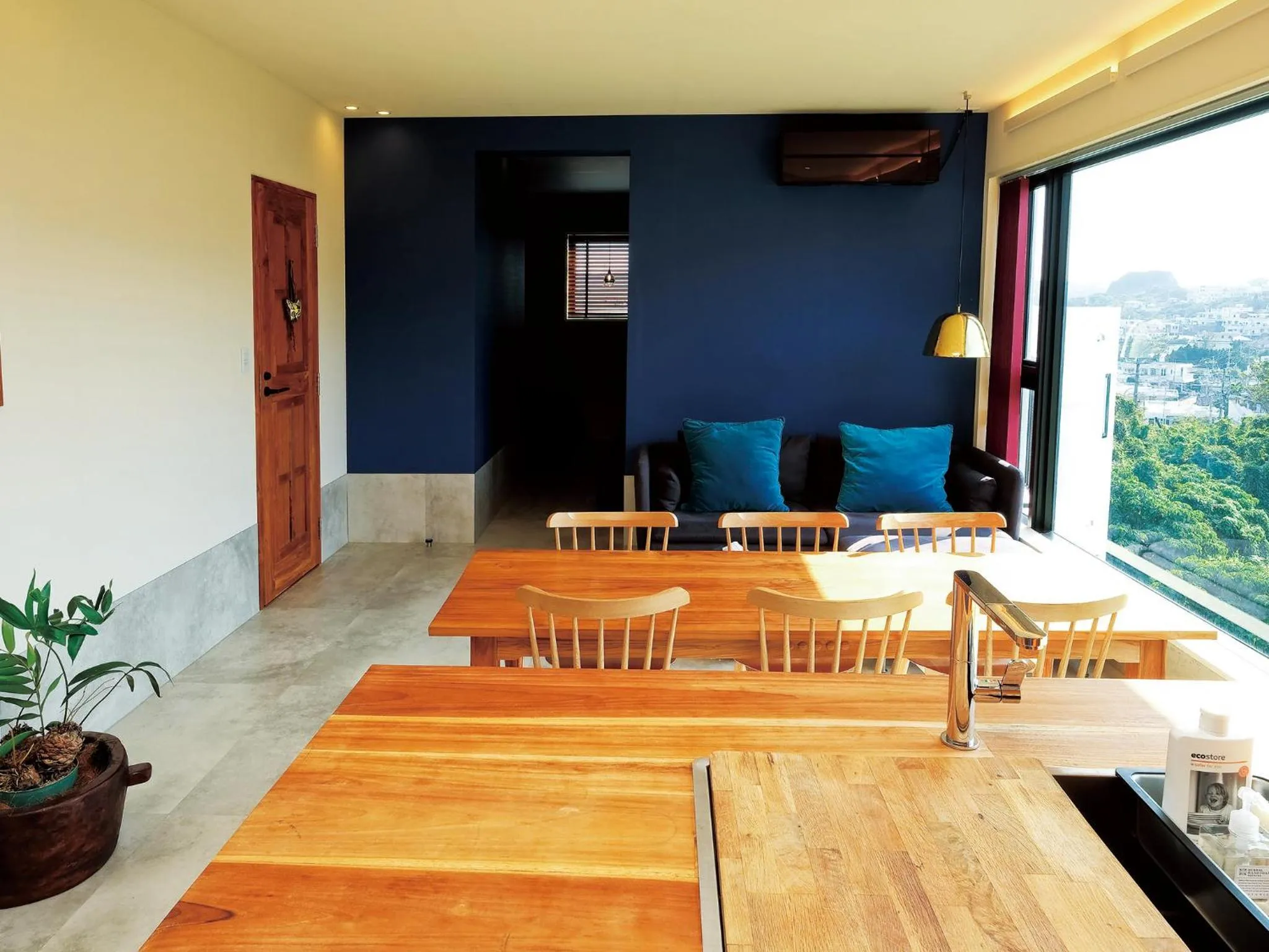 Dining area in CHULAX OKINAWA YOMITAN【Designer Condominium Hotel】