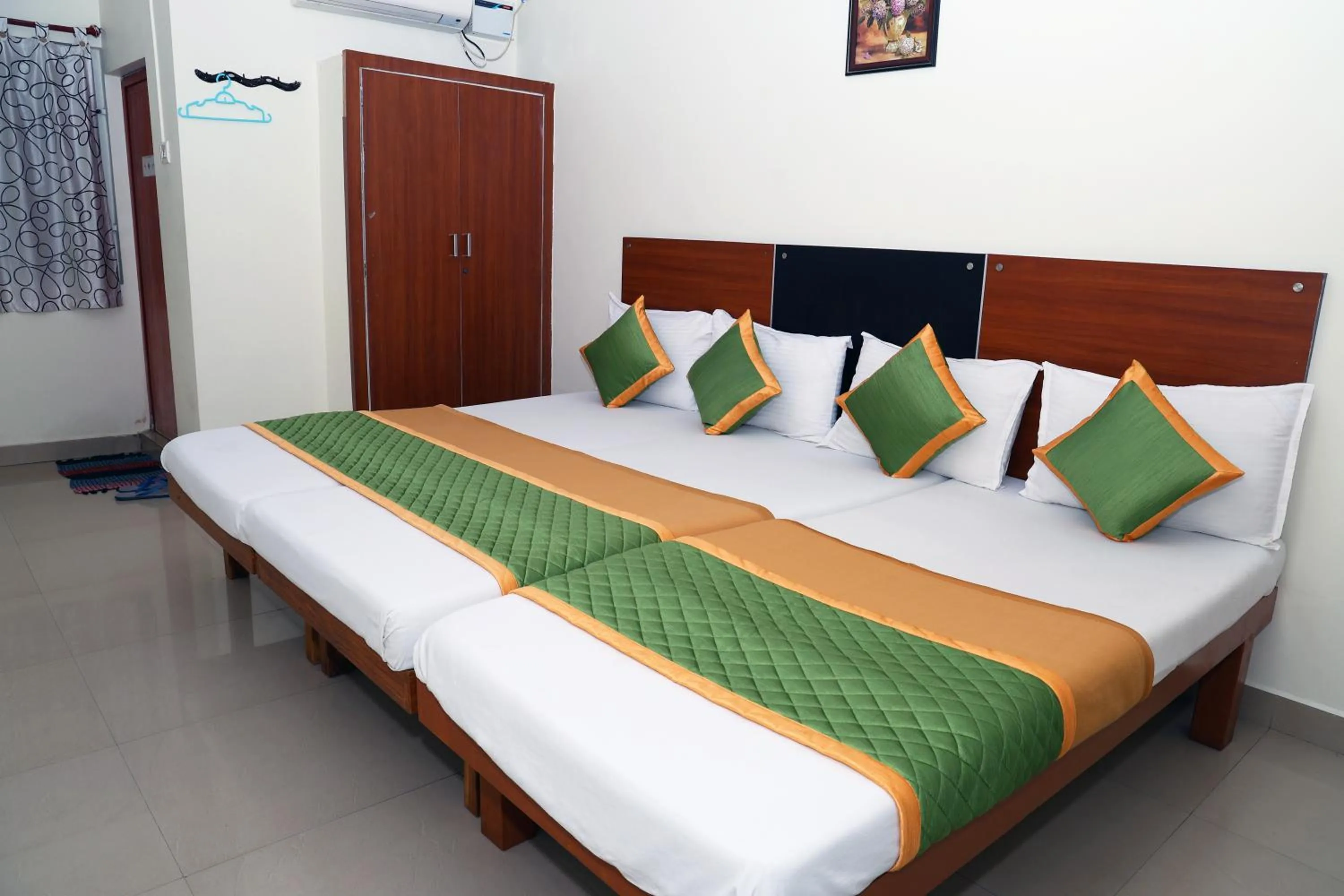 Bedroom, Bed in ROYAL GREEN AIRPORT TRANSIT ACCOMMODATION