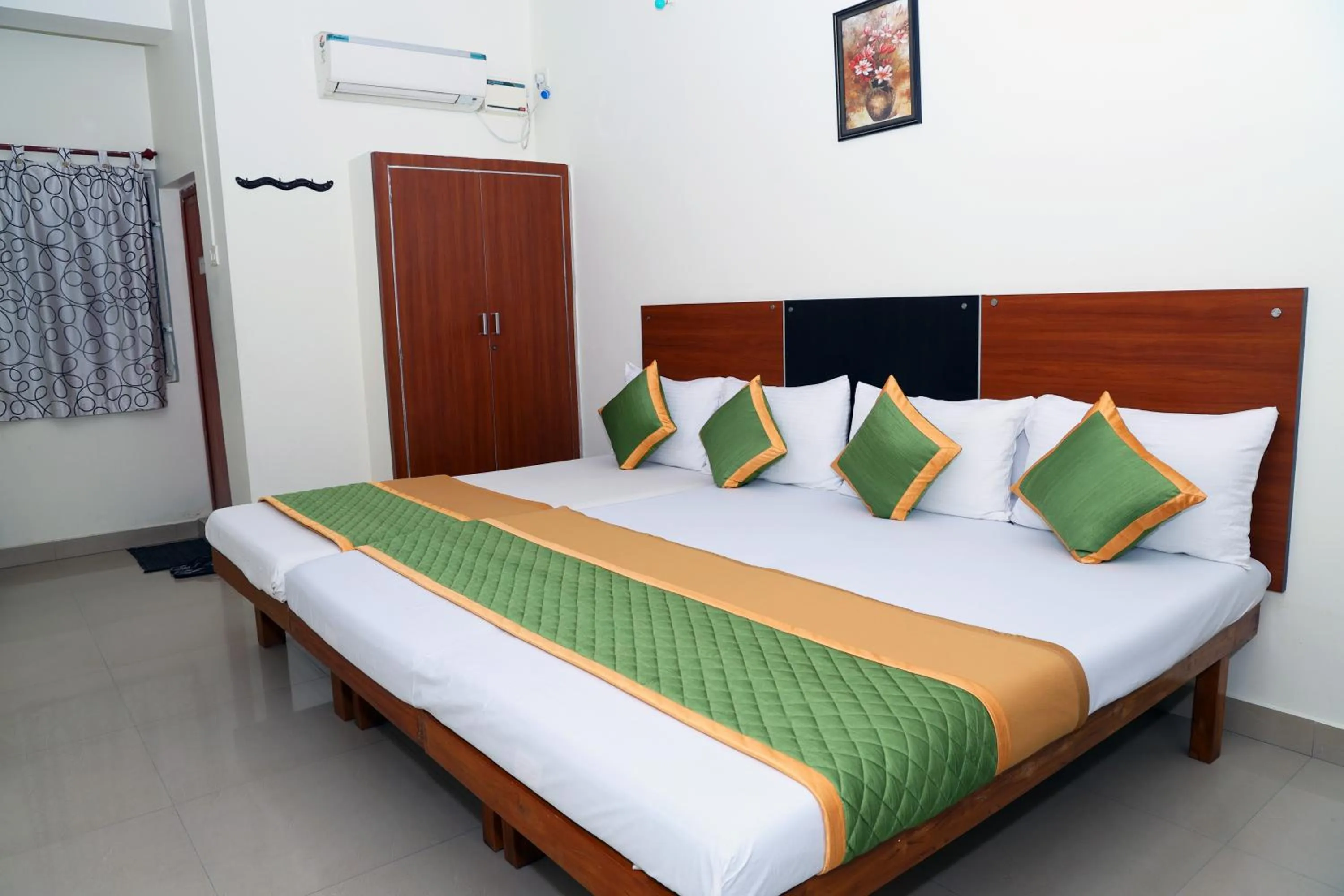 Bedroom, Bed in ROYAL GREEN AIRPORT TRANSIT ACCOMMODATION