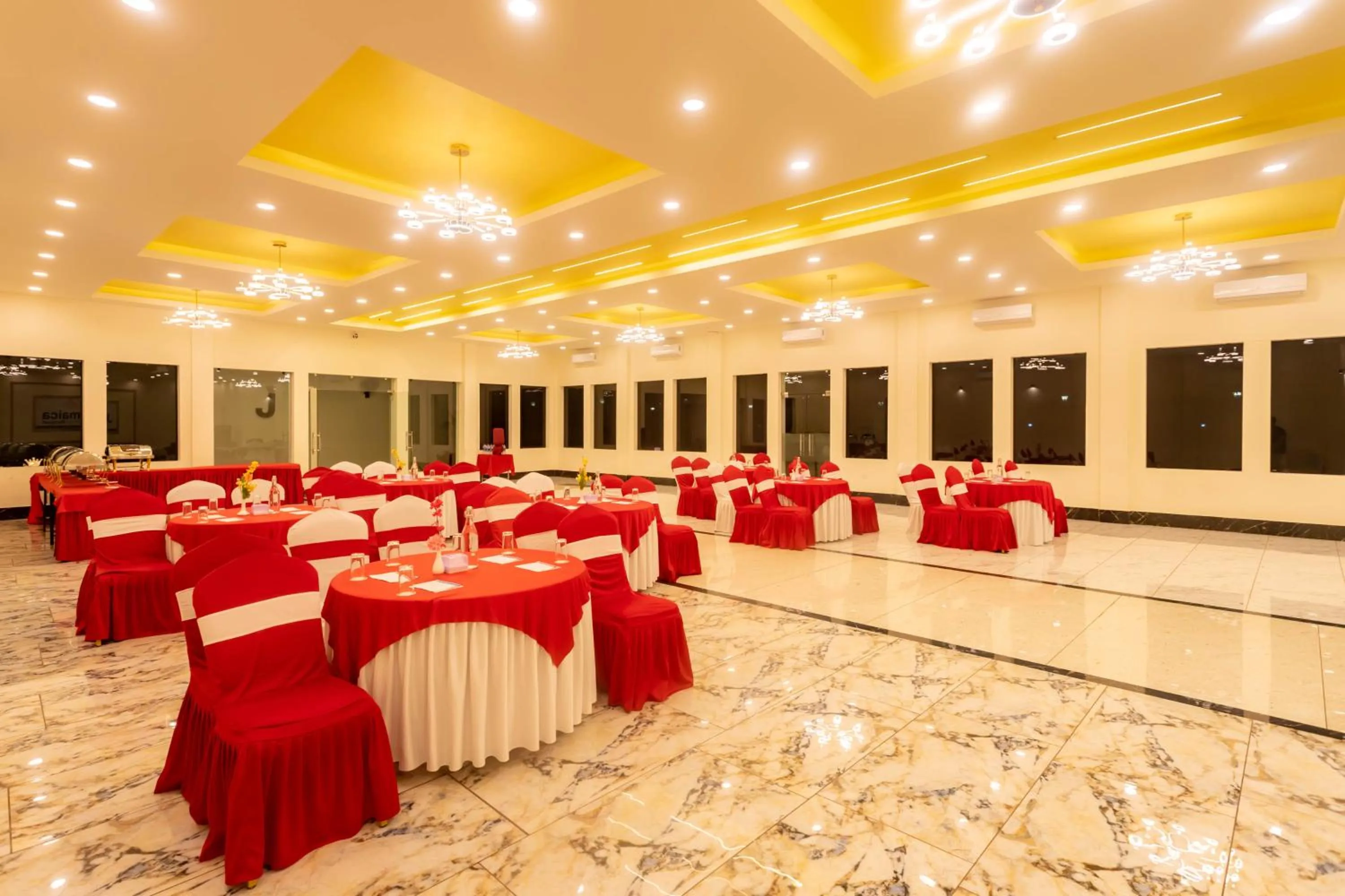 Meeting/conference room in The SR Hotel