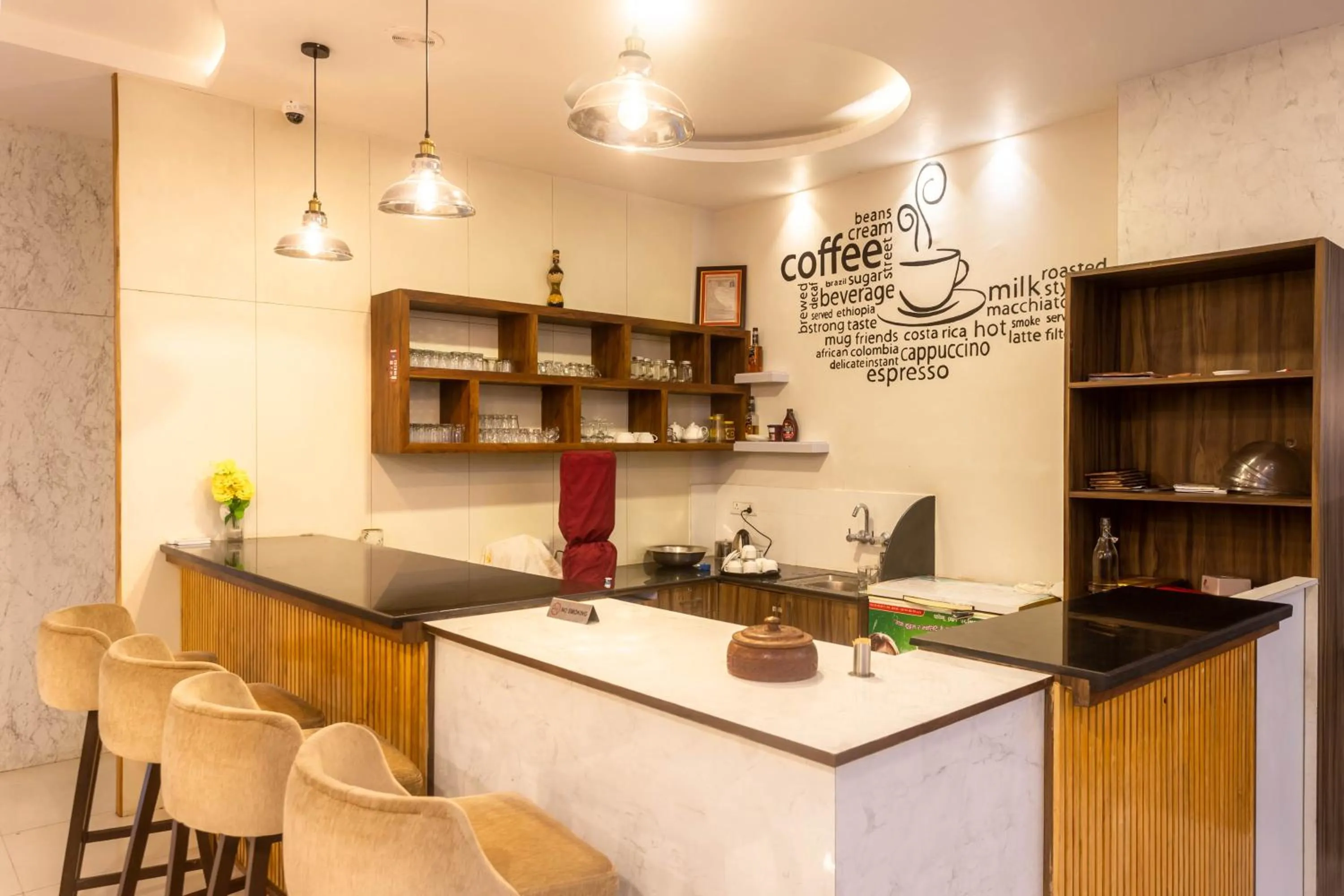 Coffee/tea facilities in The SR Hotel