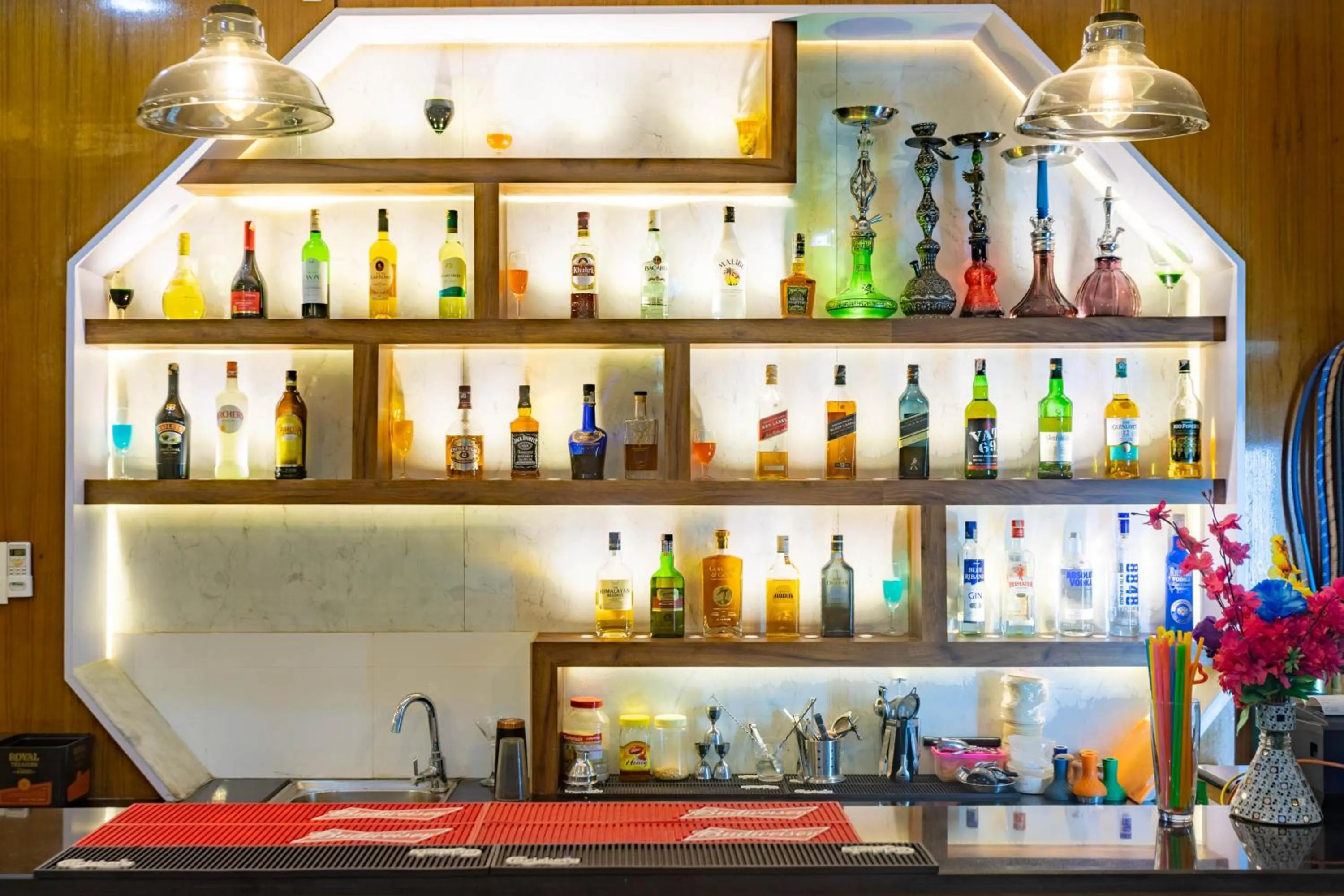 Lounge or bar in The SR Hotel