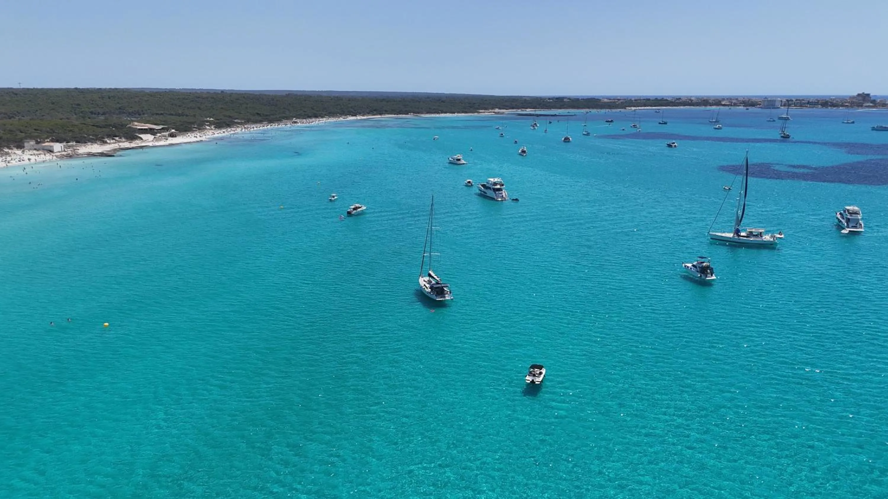 Beach in Villa Piccola by Cassai