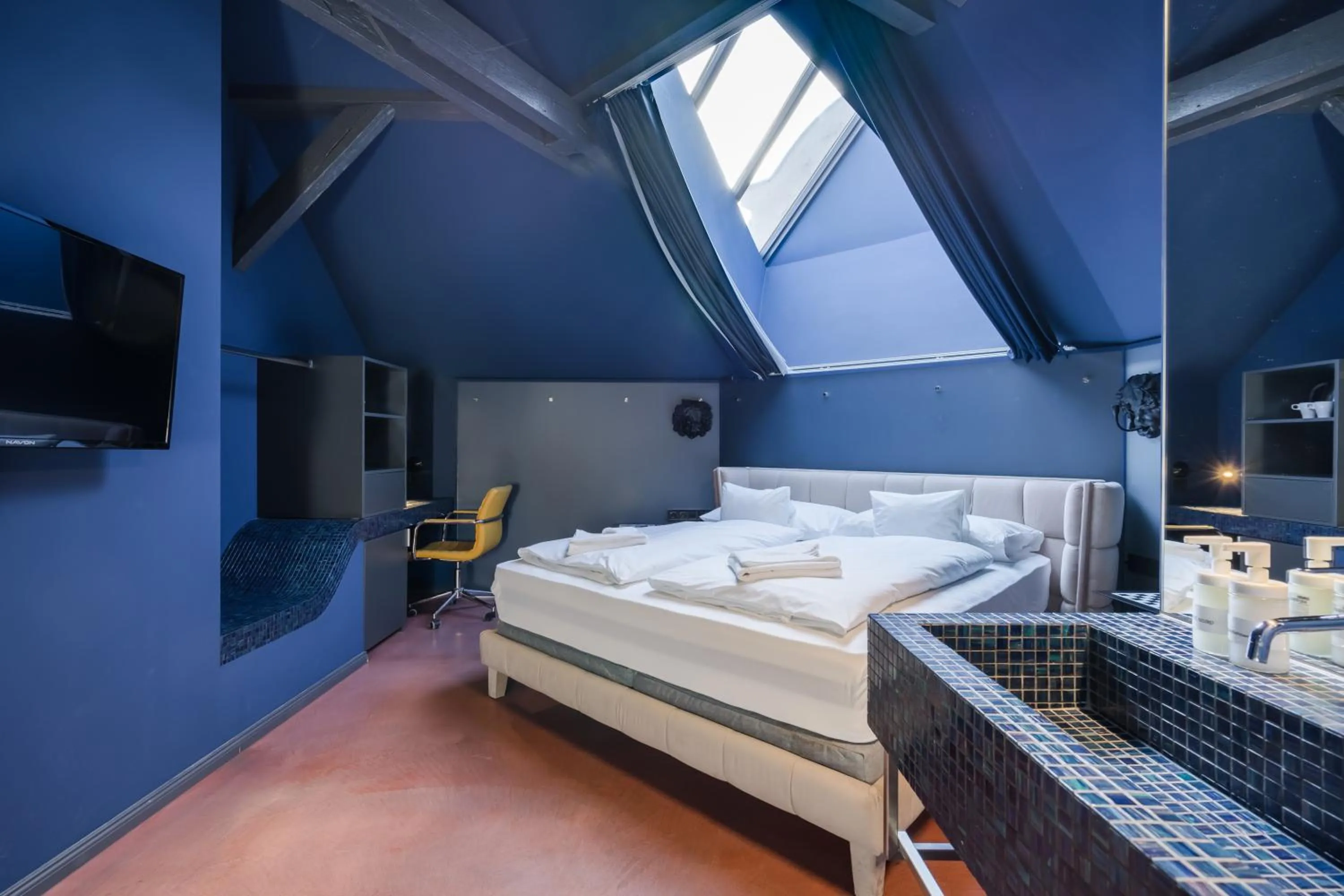 Bed in Butik Apartments, by BQA