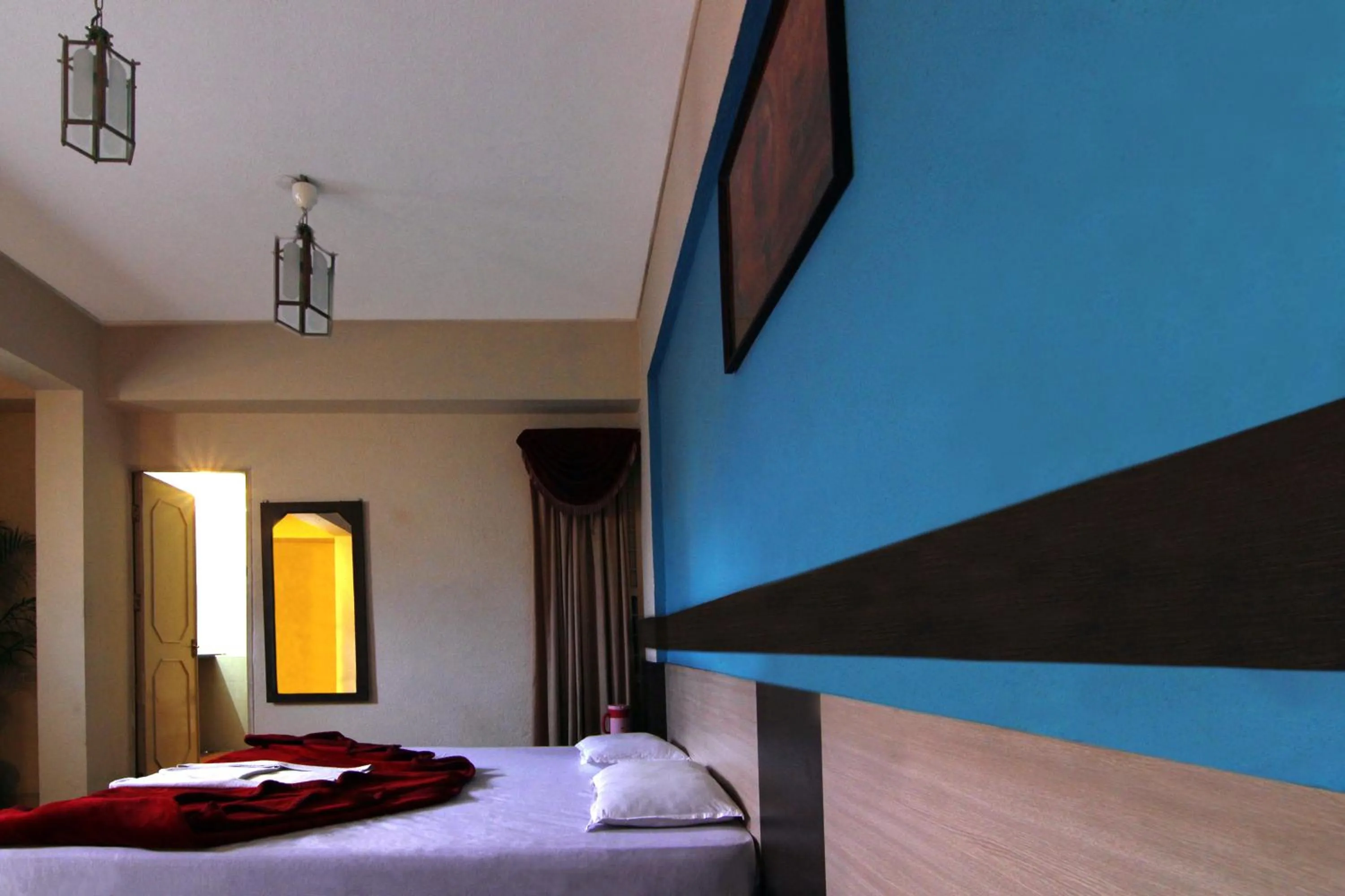 Bedroom, Bed in Hotel The Shagun