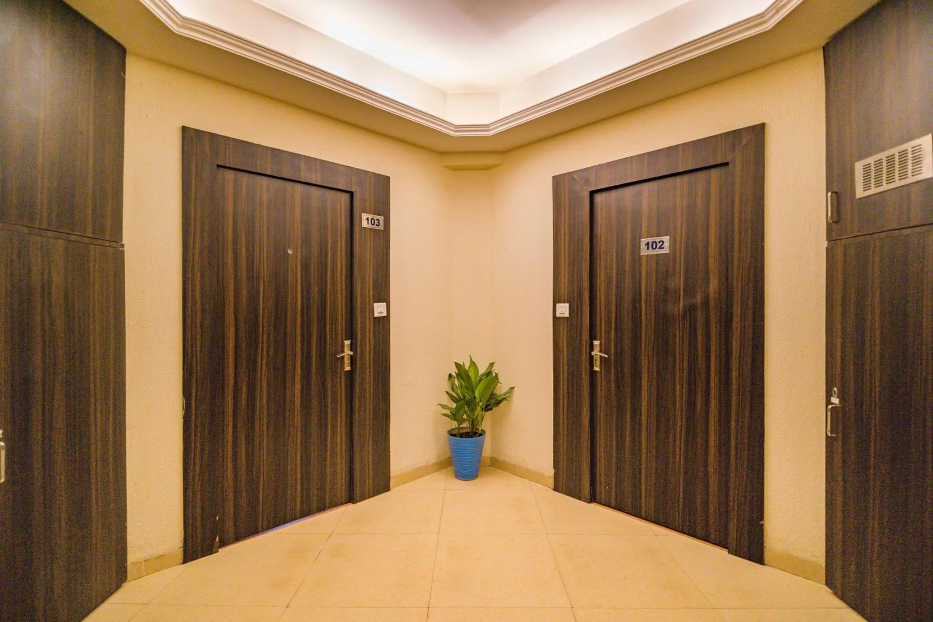 Lobby or reception in Hotel The Shagun