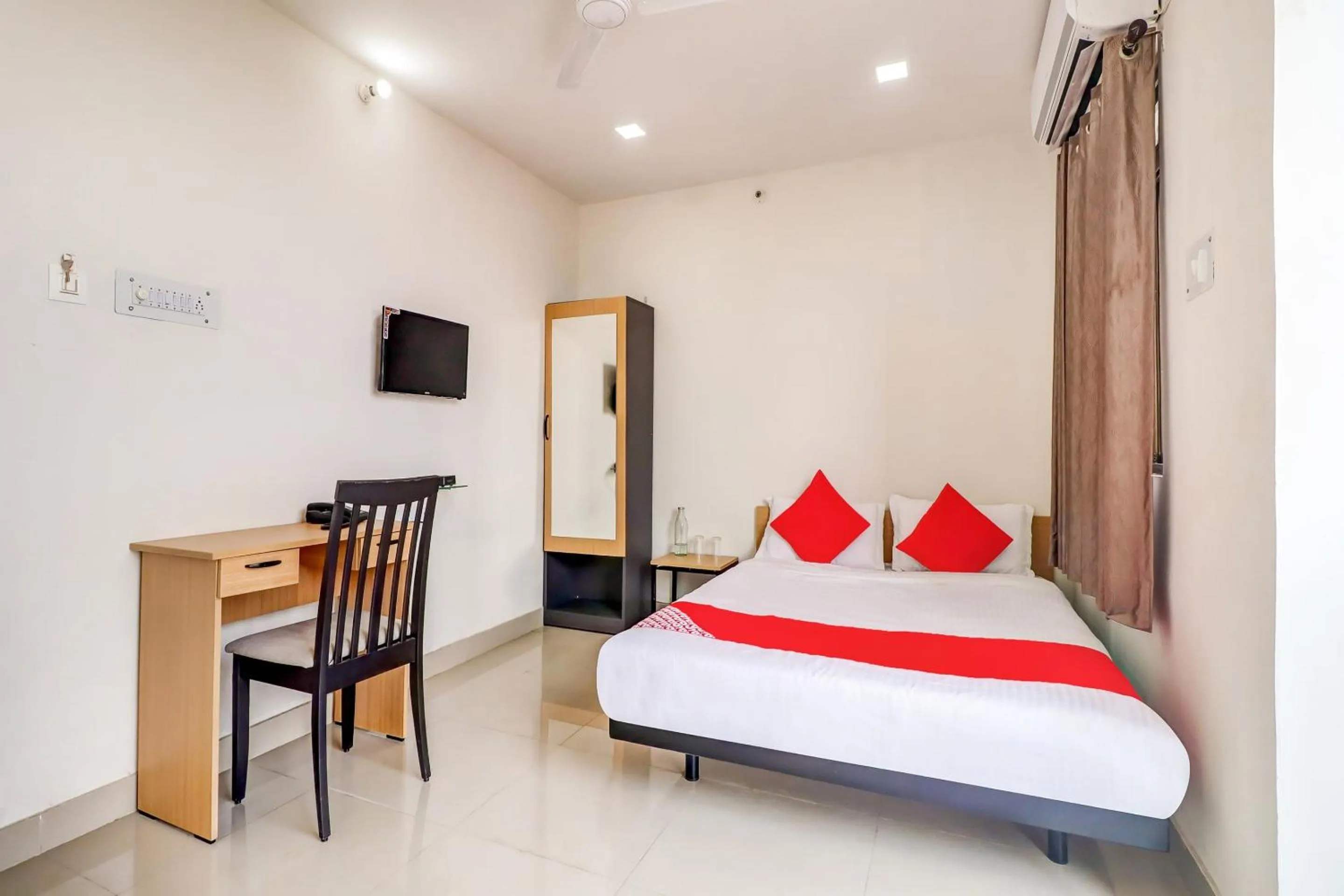 Bedroom, Bed in Super Hotel O Hotel Outline