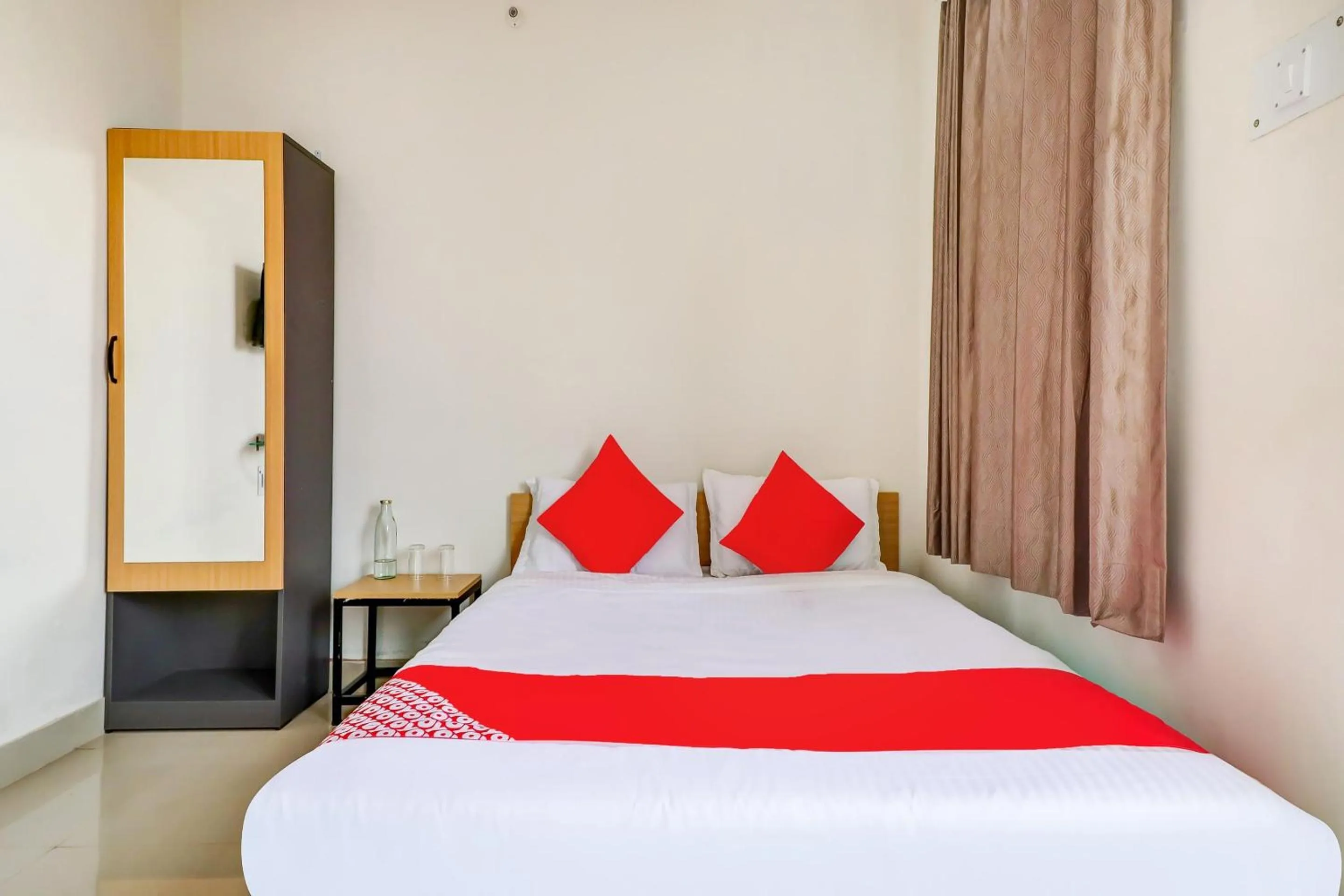 Bedroom, Bed in Super Hotel O Hotel Outline