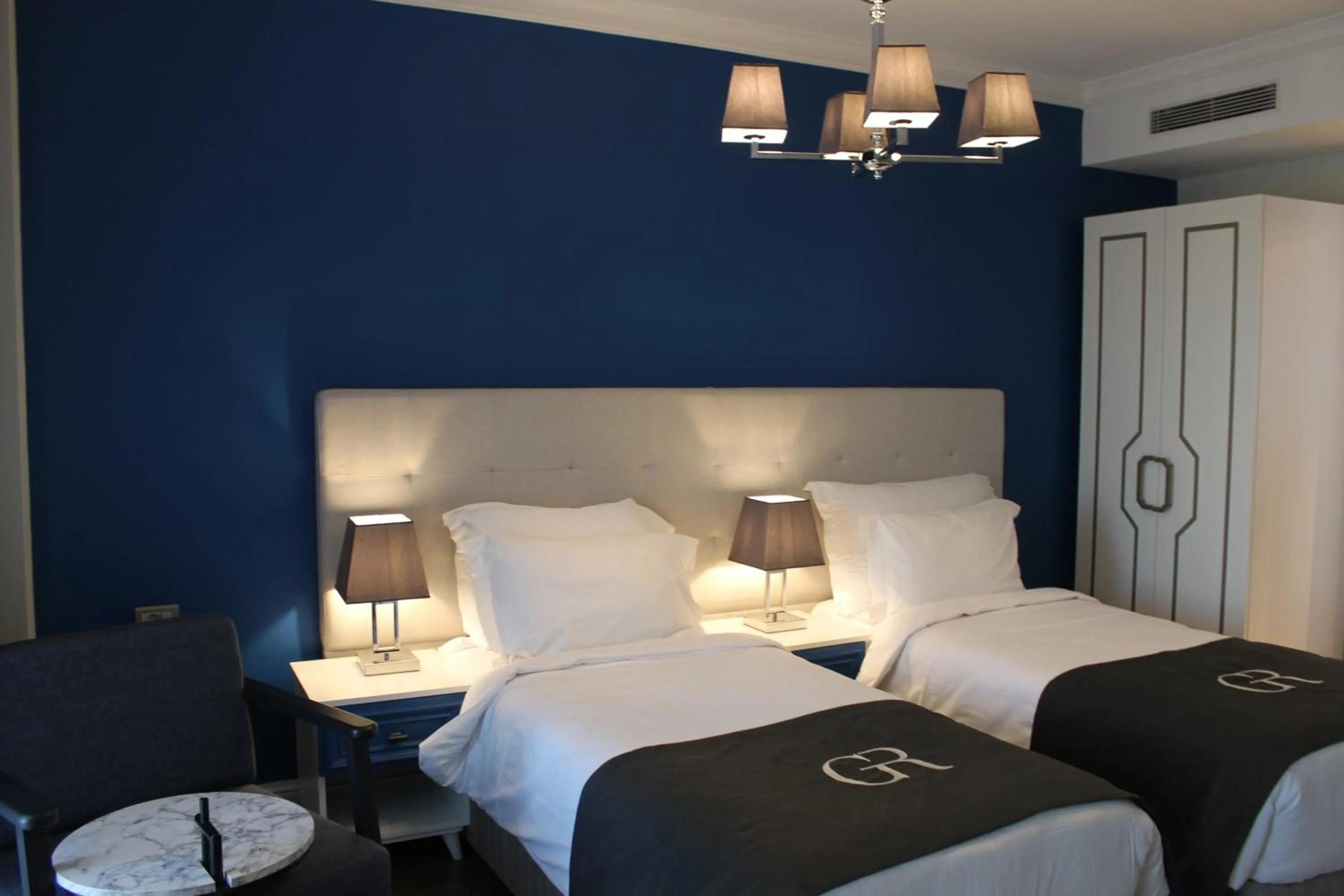 Bed in Garlon Residence