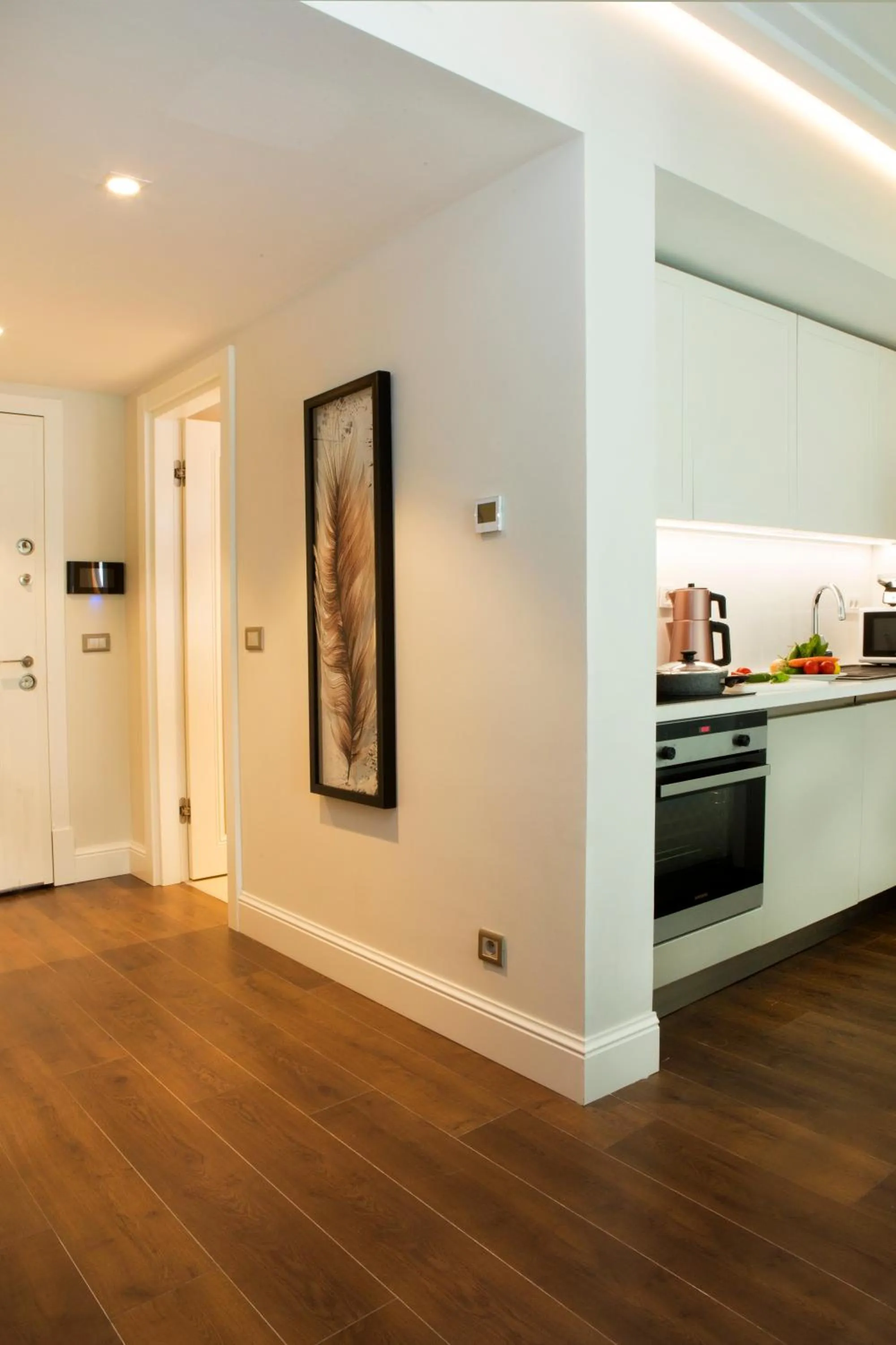 Facade/entrance in Garlon Residence