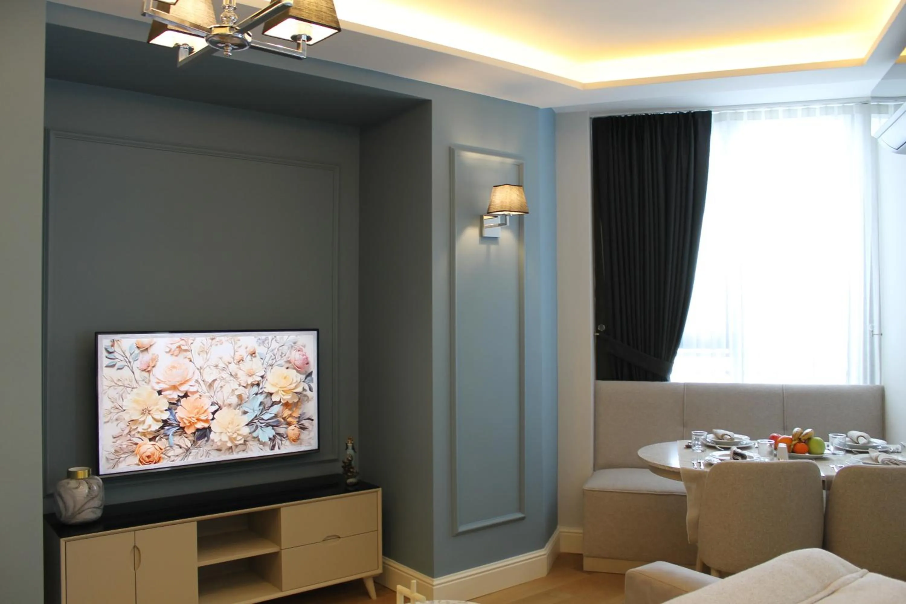 Dining area in Garlon Residence