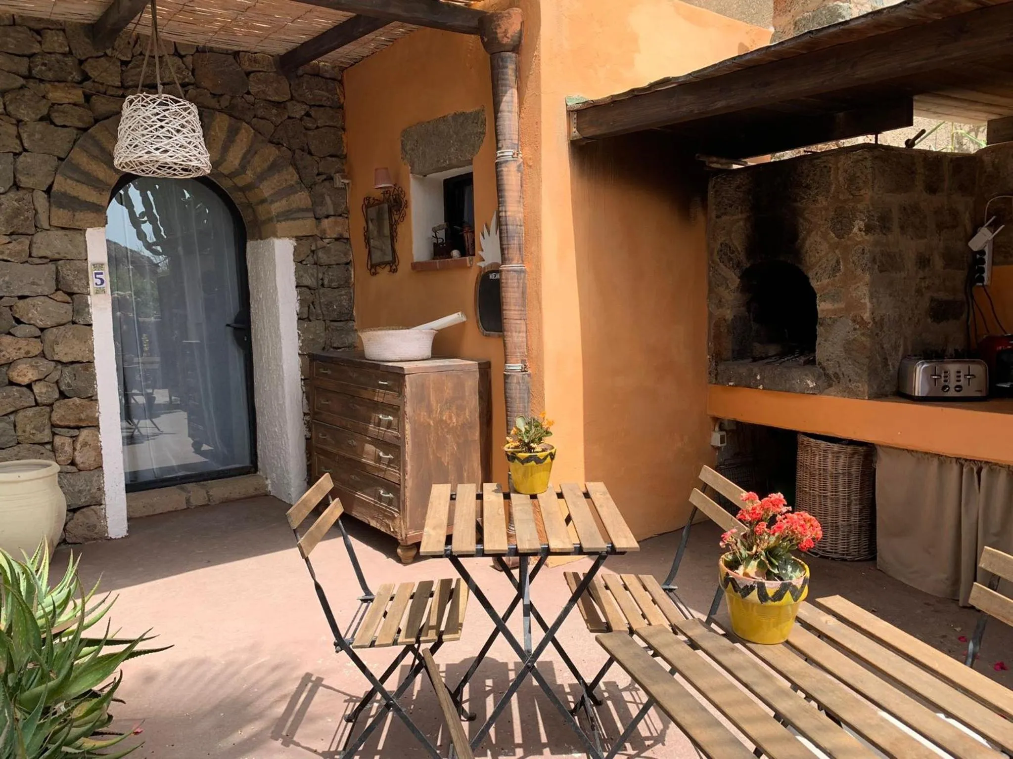 BBQ facilities in Cactus b&b Le casette di Marilena