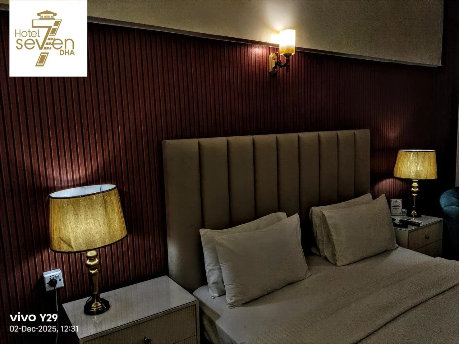 Bedroom, Bed in Hotel 7 DHA