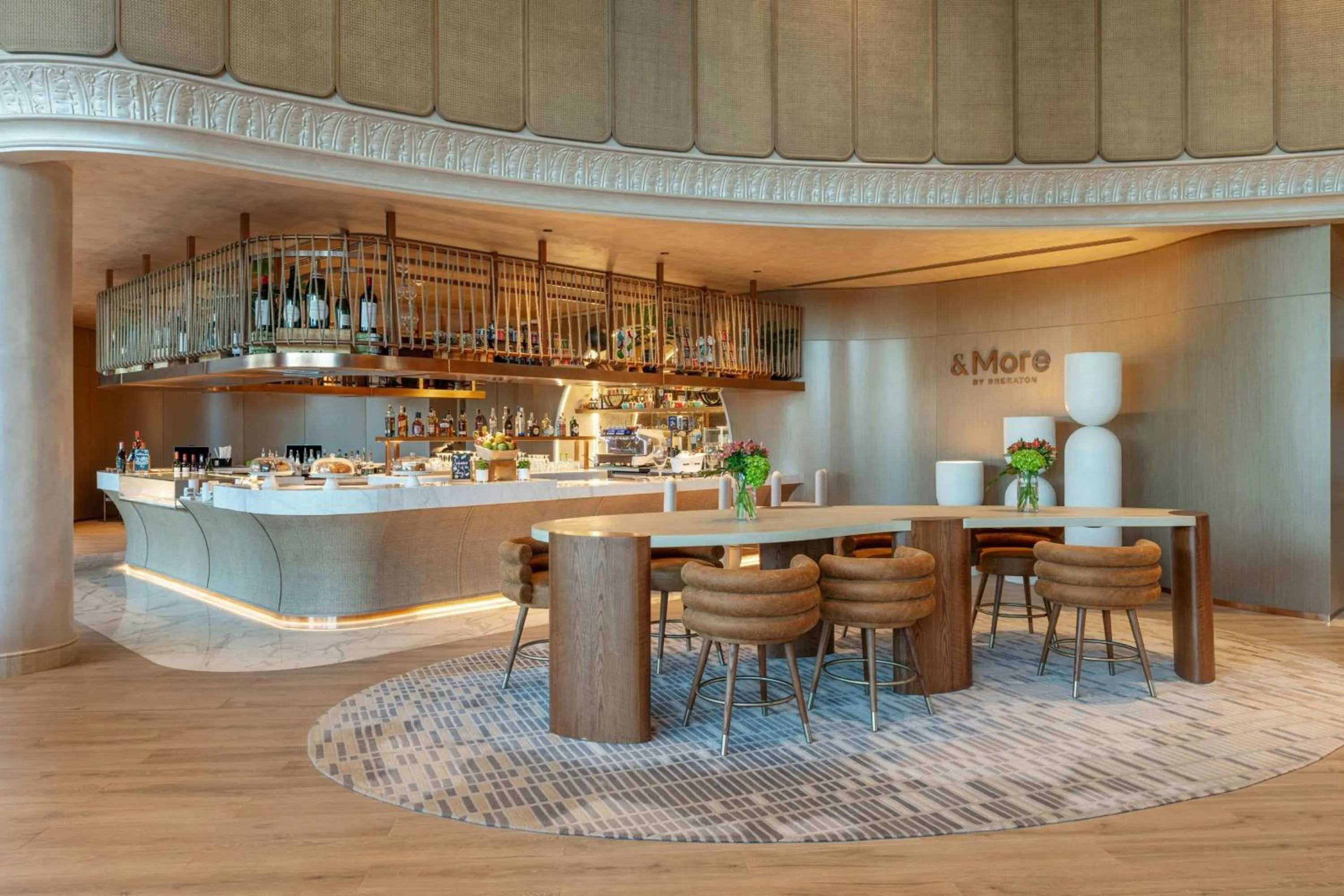 Restaurant/places to eat in Sheraton Jumeirah Beach Resort