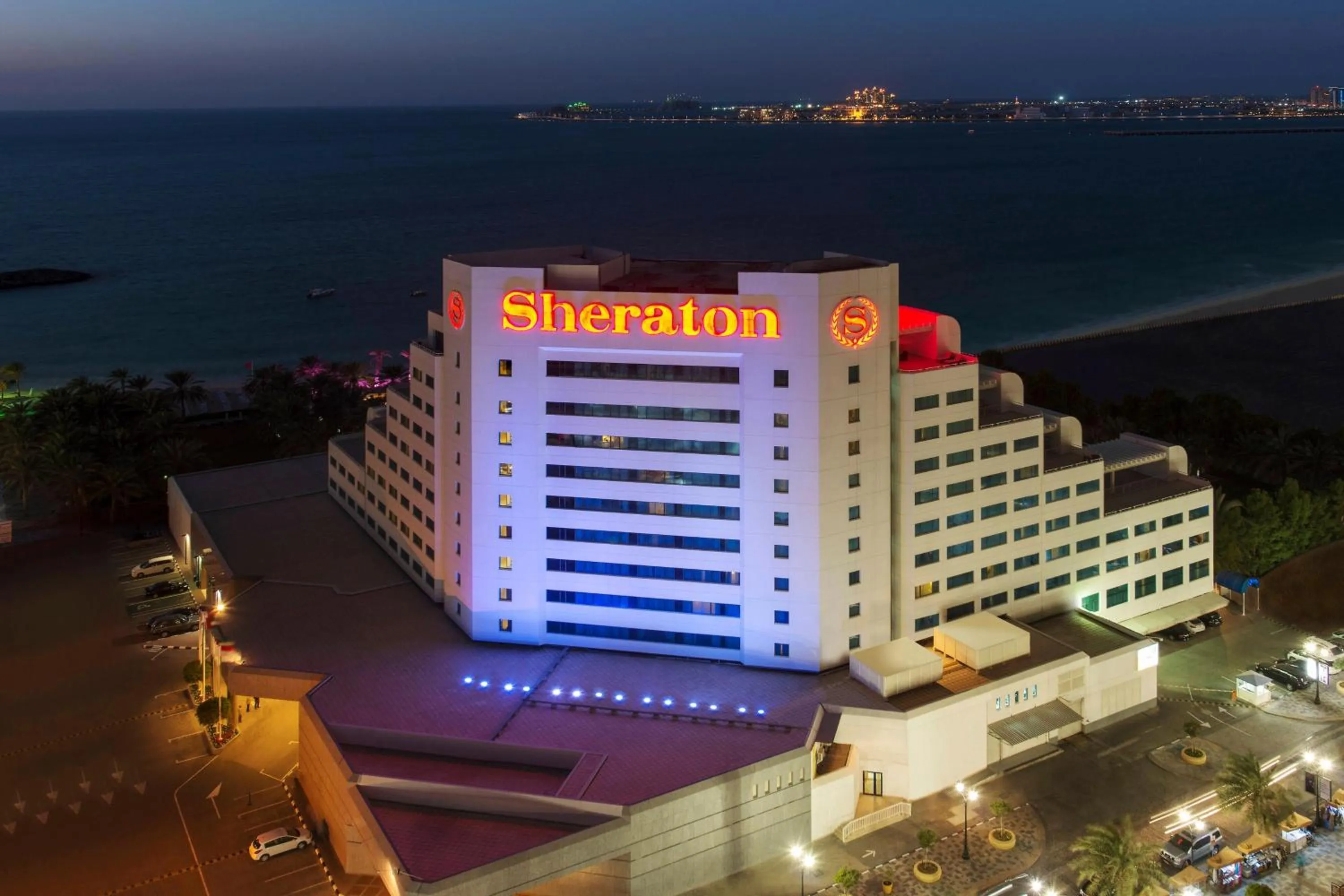 Property building in Sheraton Jumeirah Beach Resort