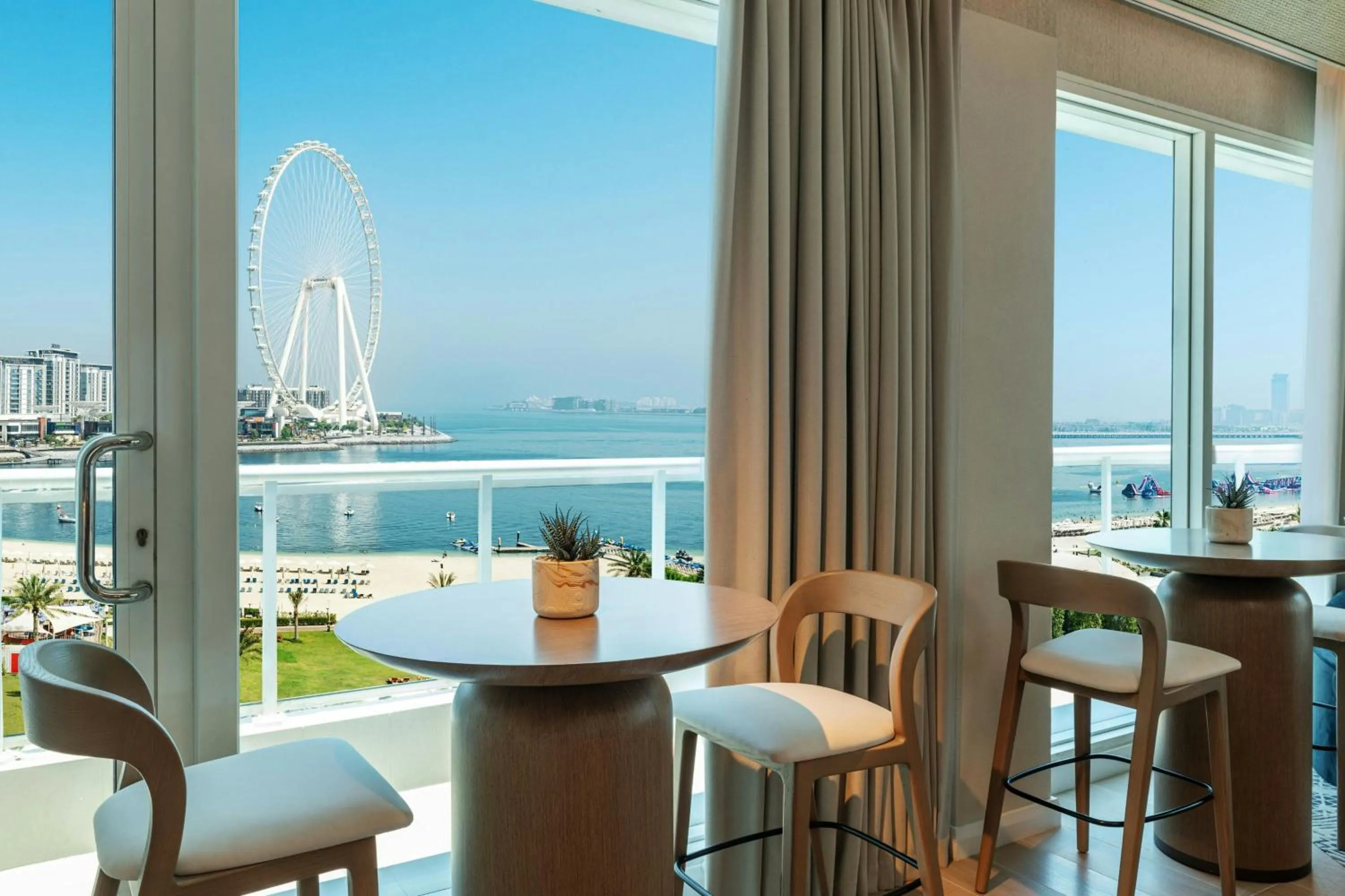 Lounge or bar in Sheraton Jumeirah Beach Resort