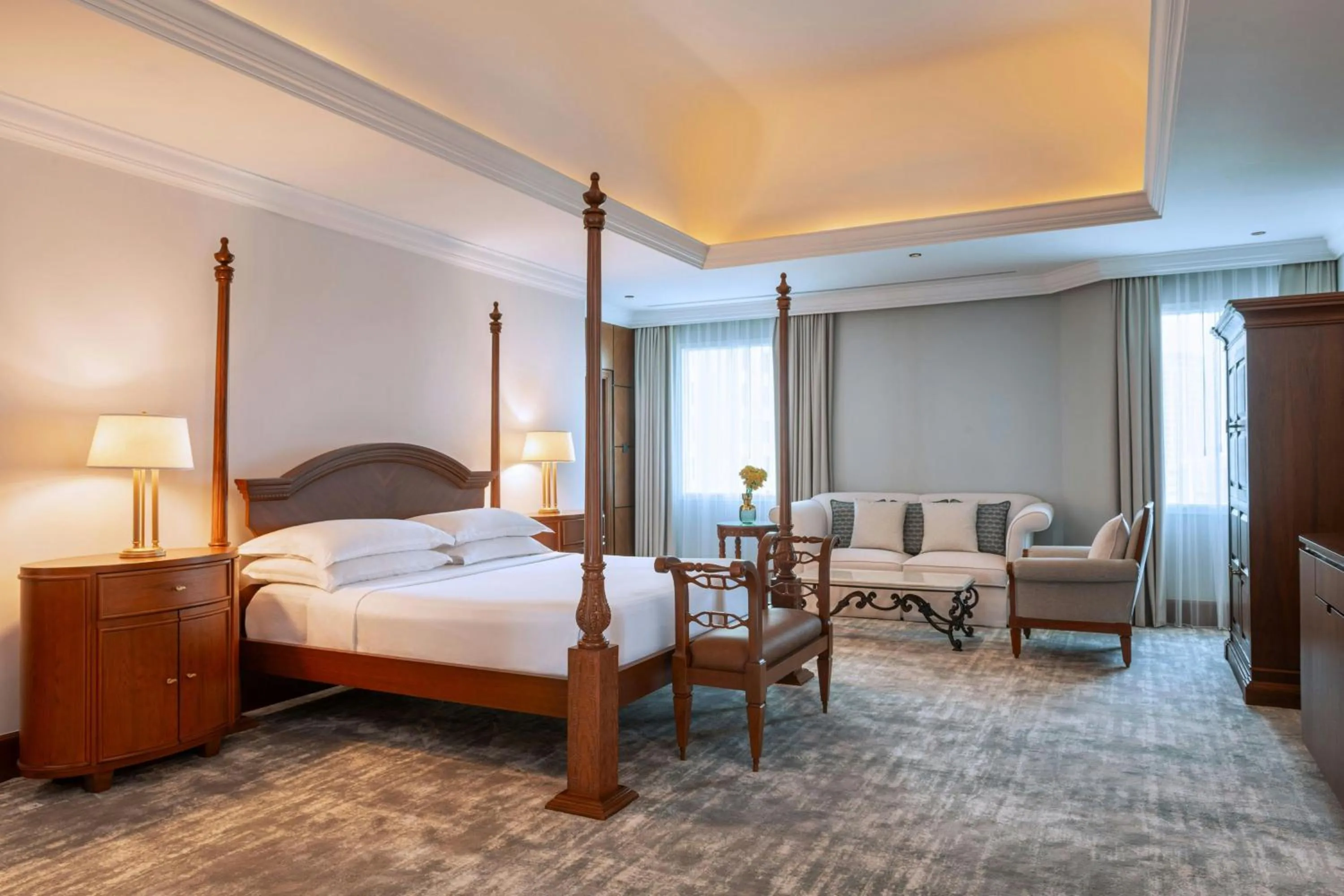 Bedroom, Bed in Sheraton Jumeirah Beach Resort