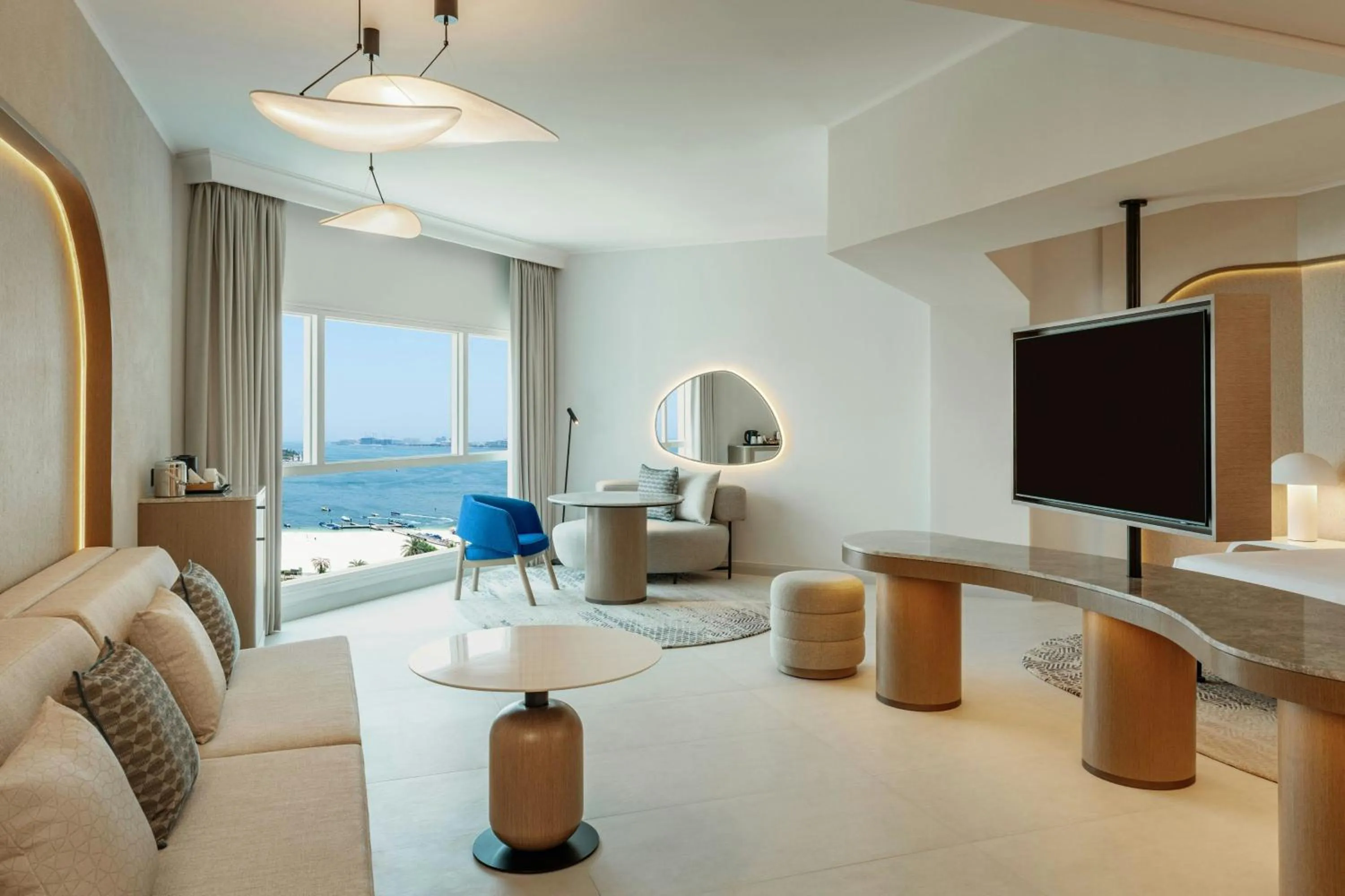 Photo of the whole room in Sheraton Jumeirah Beach Resort