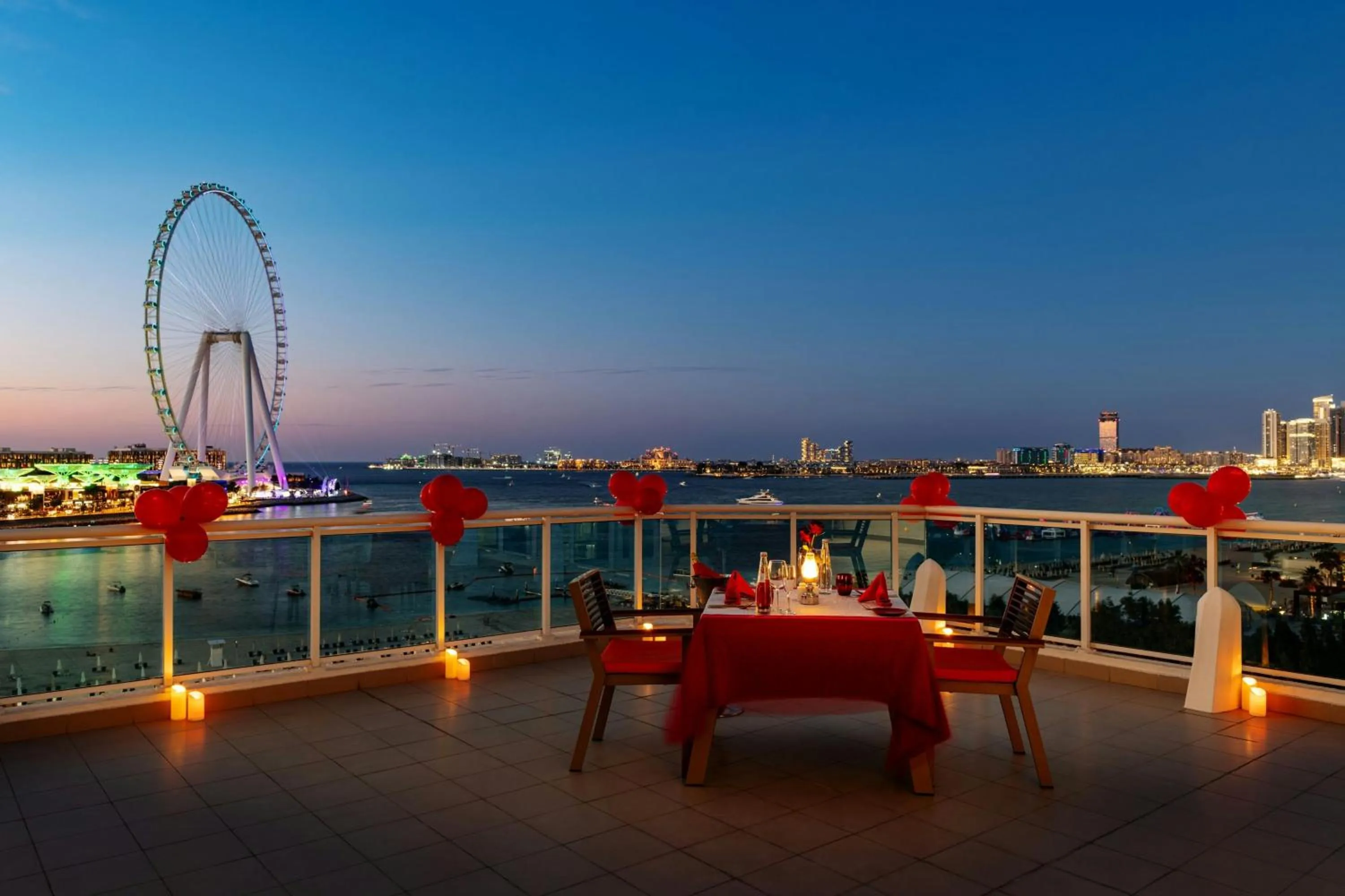 Restaurant/places to eat in Sheraton Jumeirah Beach Resort