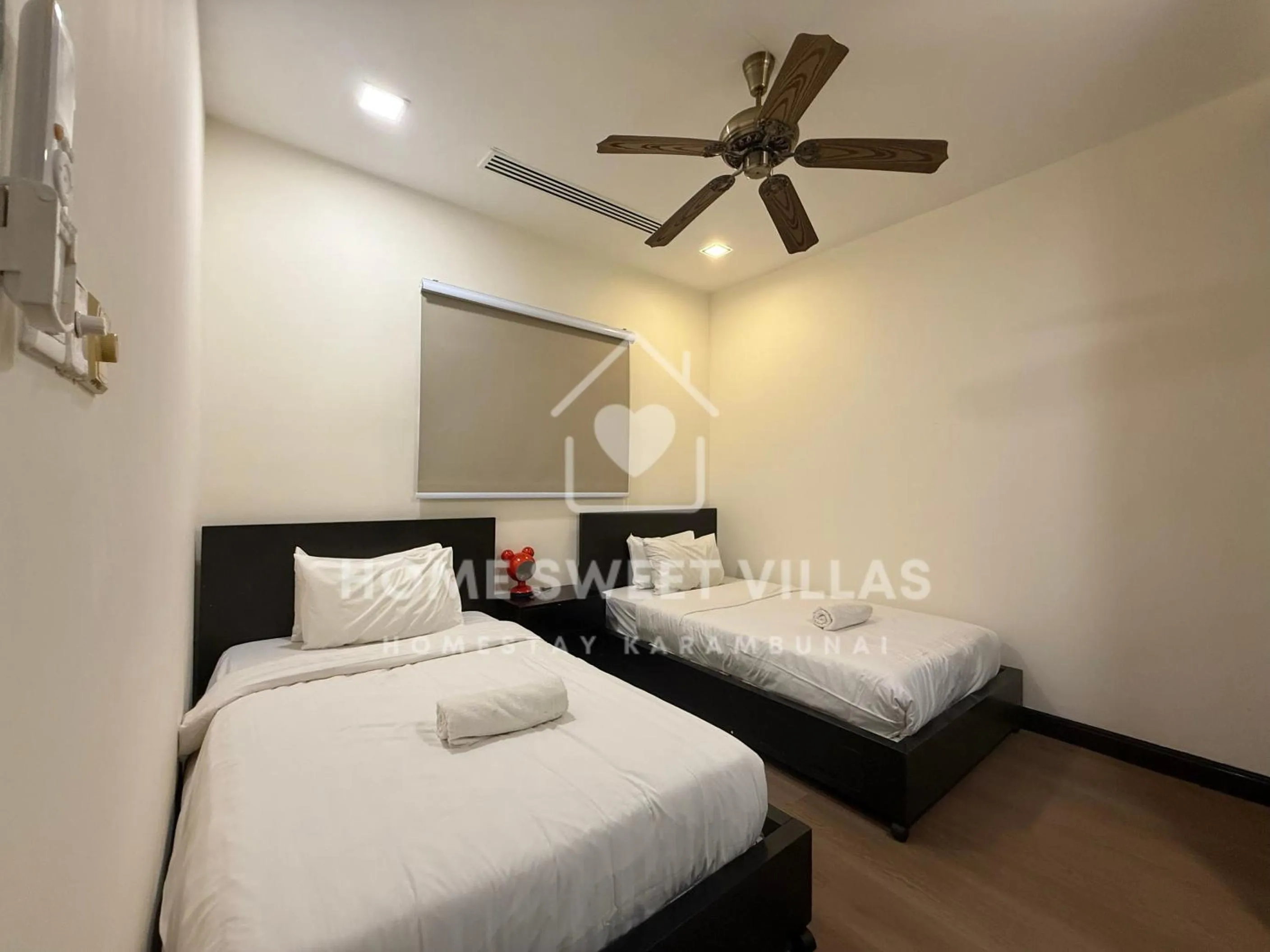 Bedroom, Bed in Home Sweet Villas, Karambunai