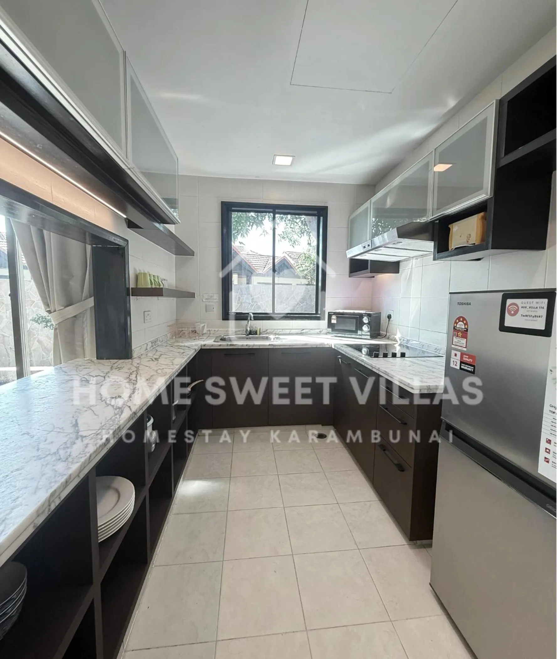 Kitchen or kitchenette in Home Sweet Villas, Karambunai