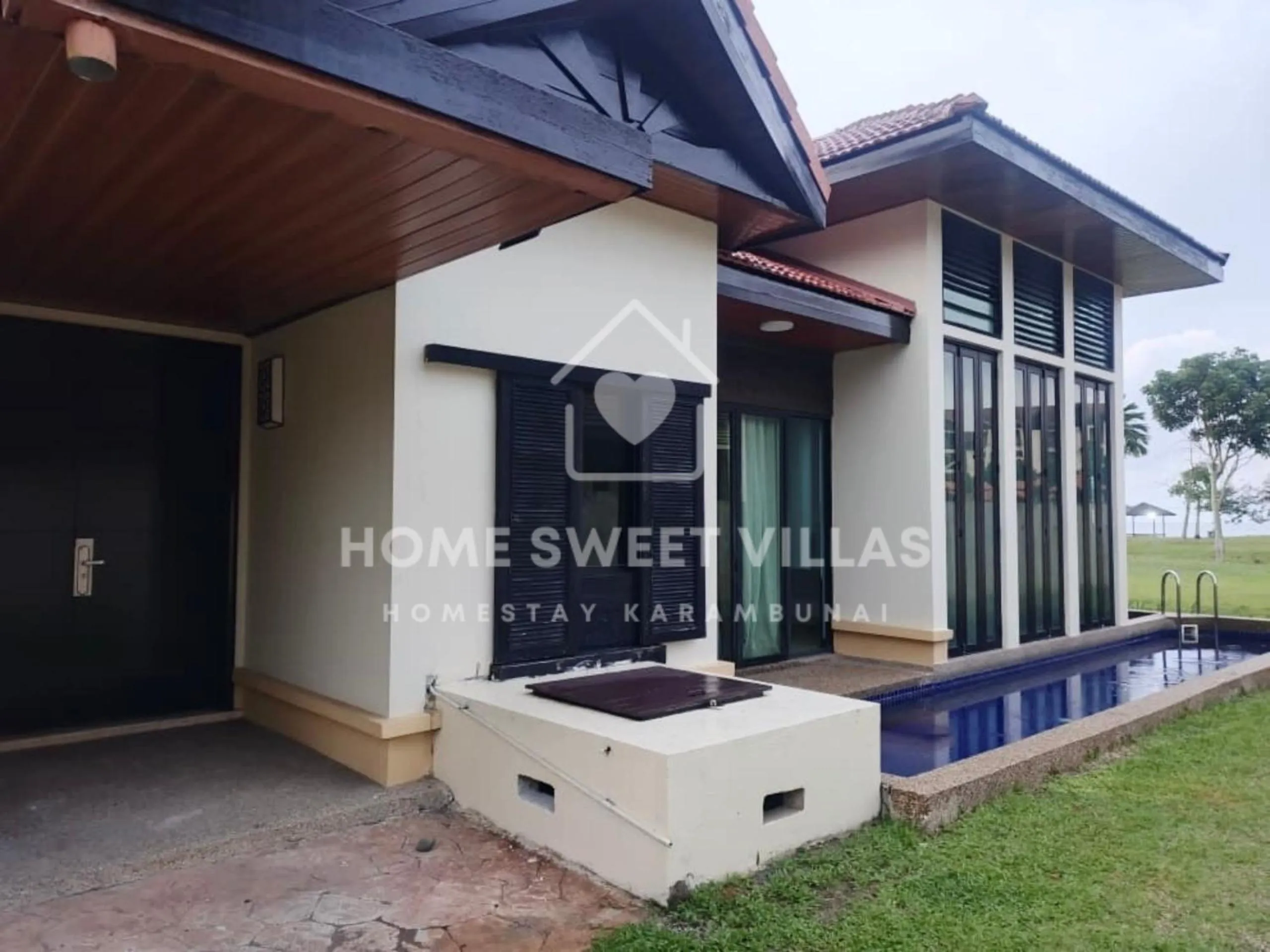 Property building in Home Sweet Villas, Karambunai