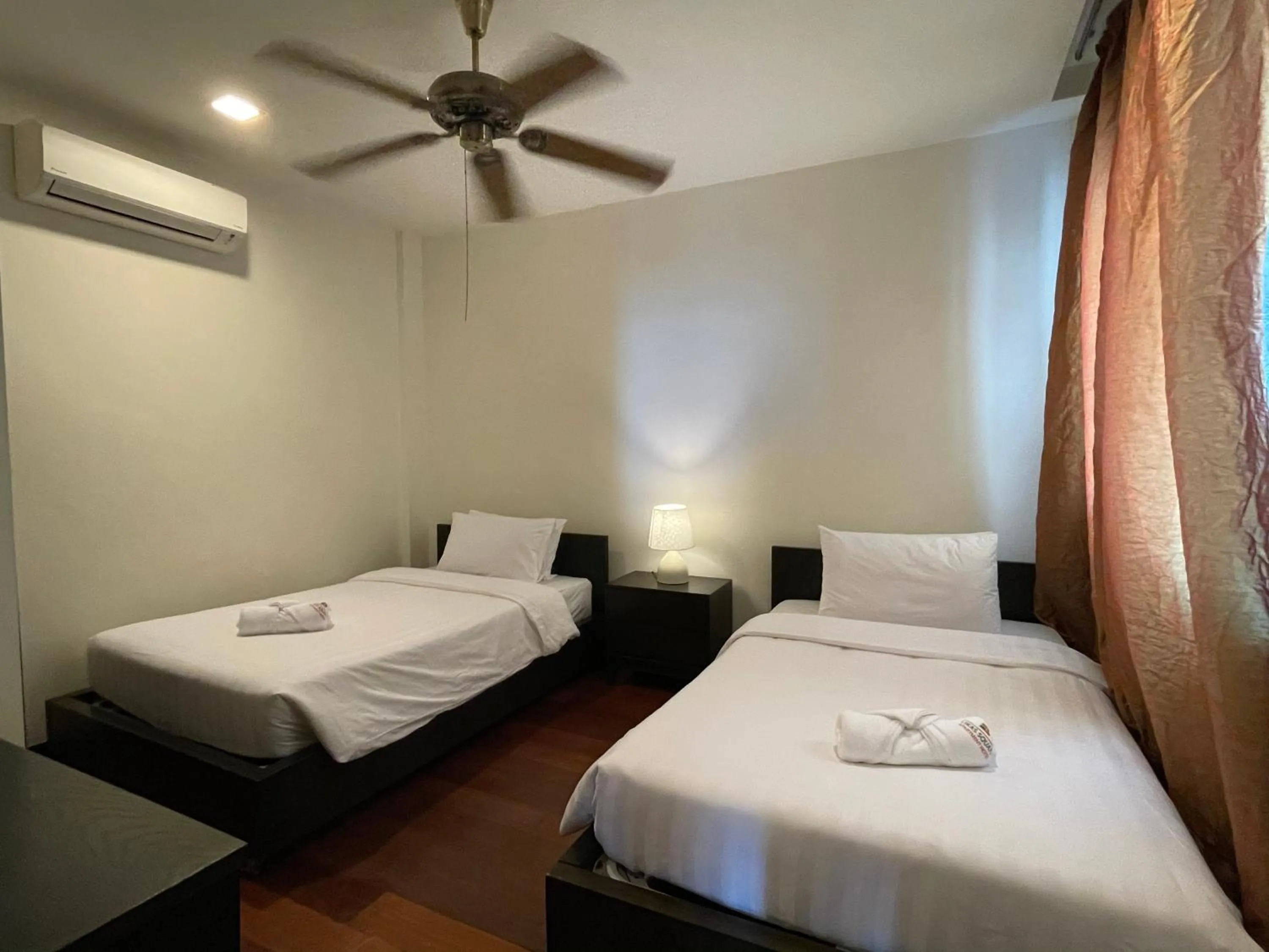 Bedroom, Bed in Home Sweet Villas, Karambunai