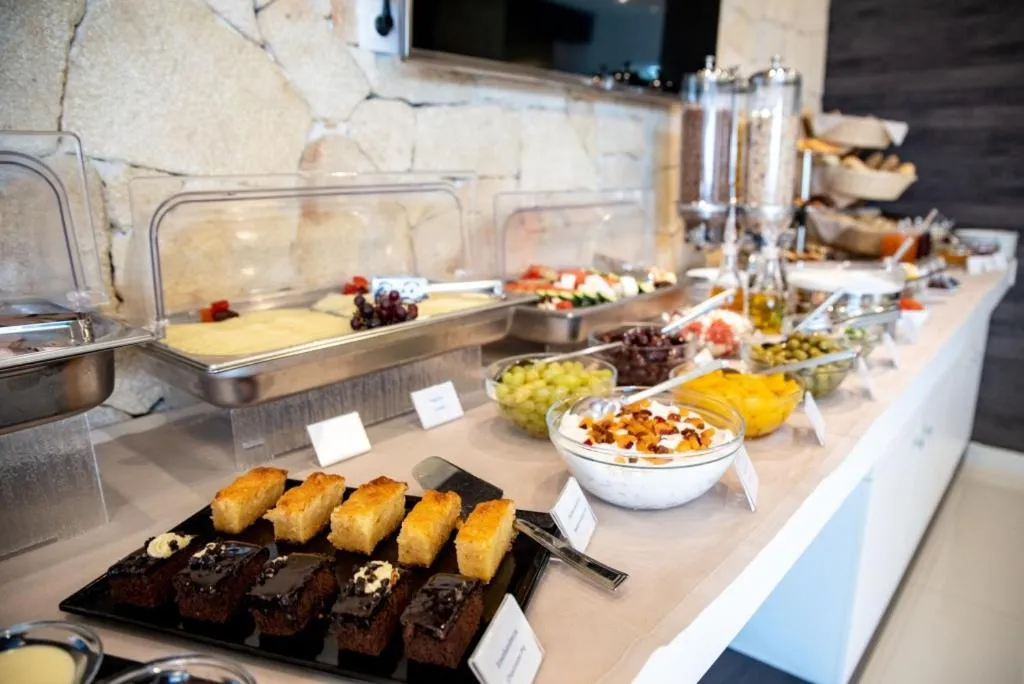 Buffet breakfast in Lagaria Hotel Asprovalta