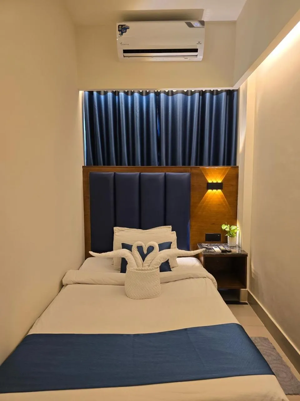 Bed in Hotel Kollol by J&Z Group