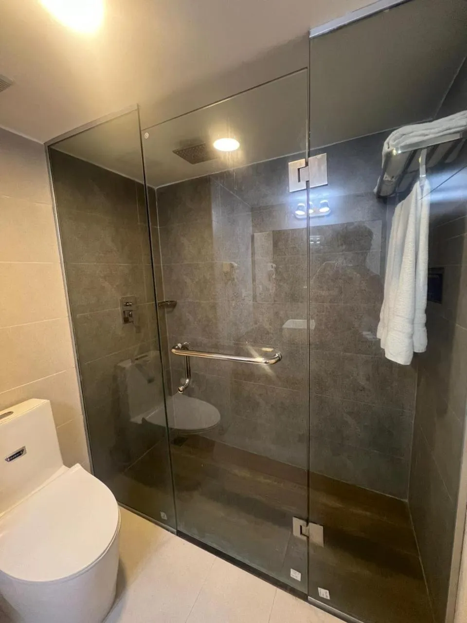 Hotel Kollol by J&Z Group