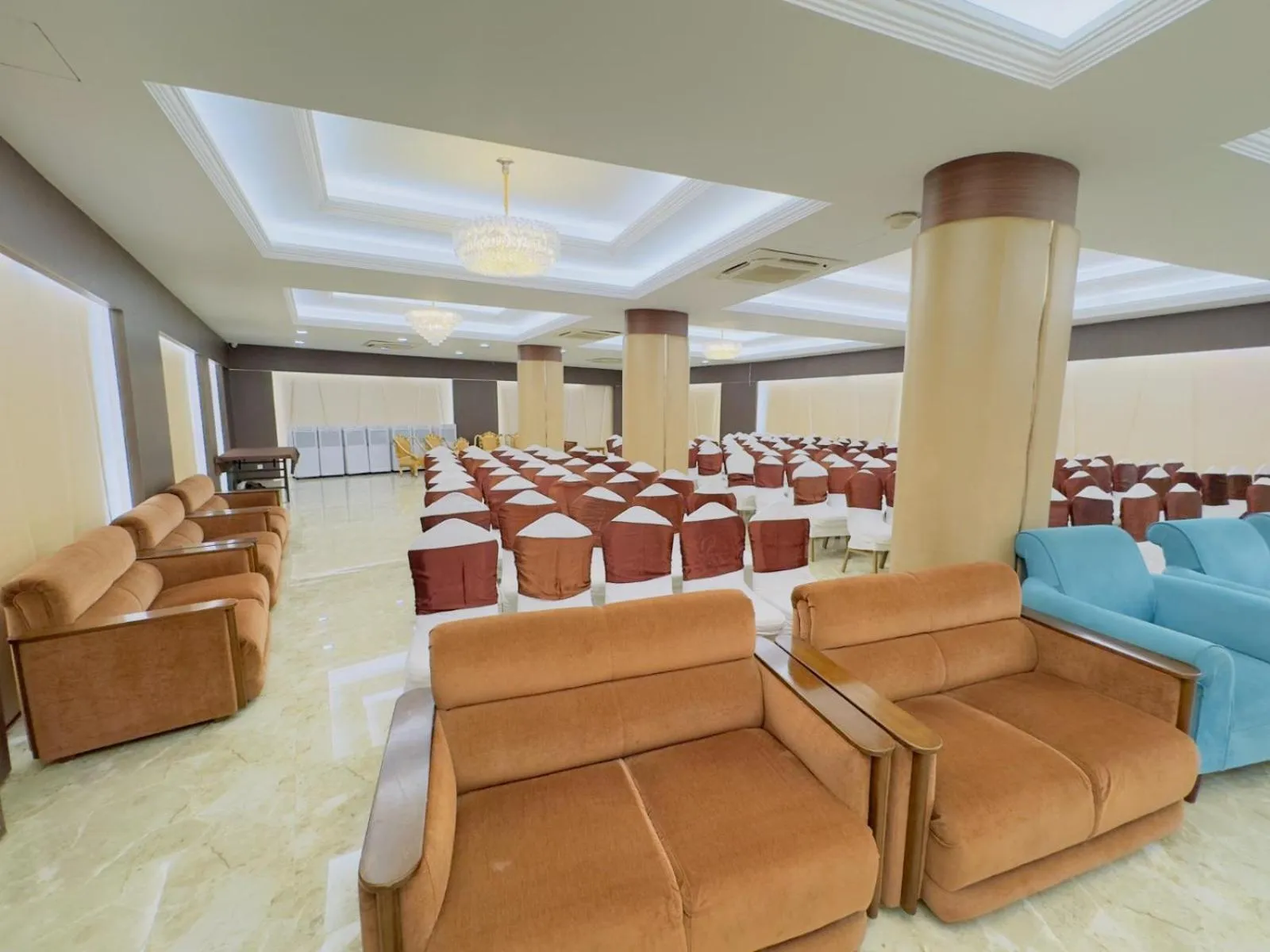 Hotel Kollol by J&Z Group