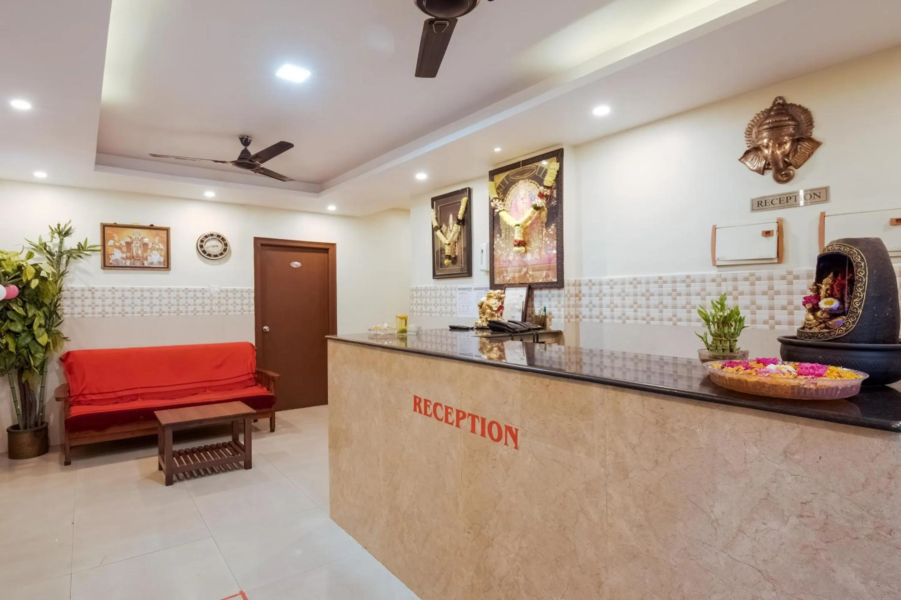 Lobby or reception in Hotel O Anu Grand