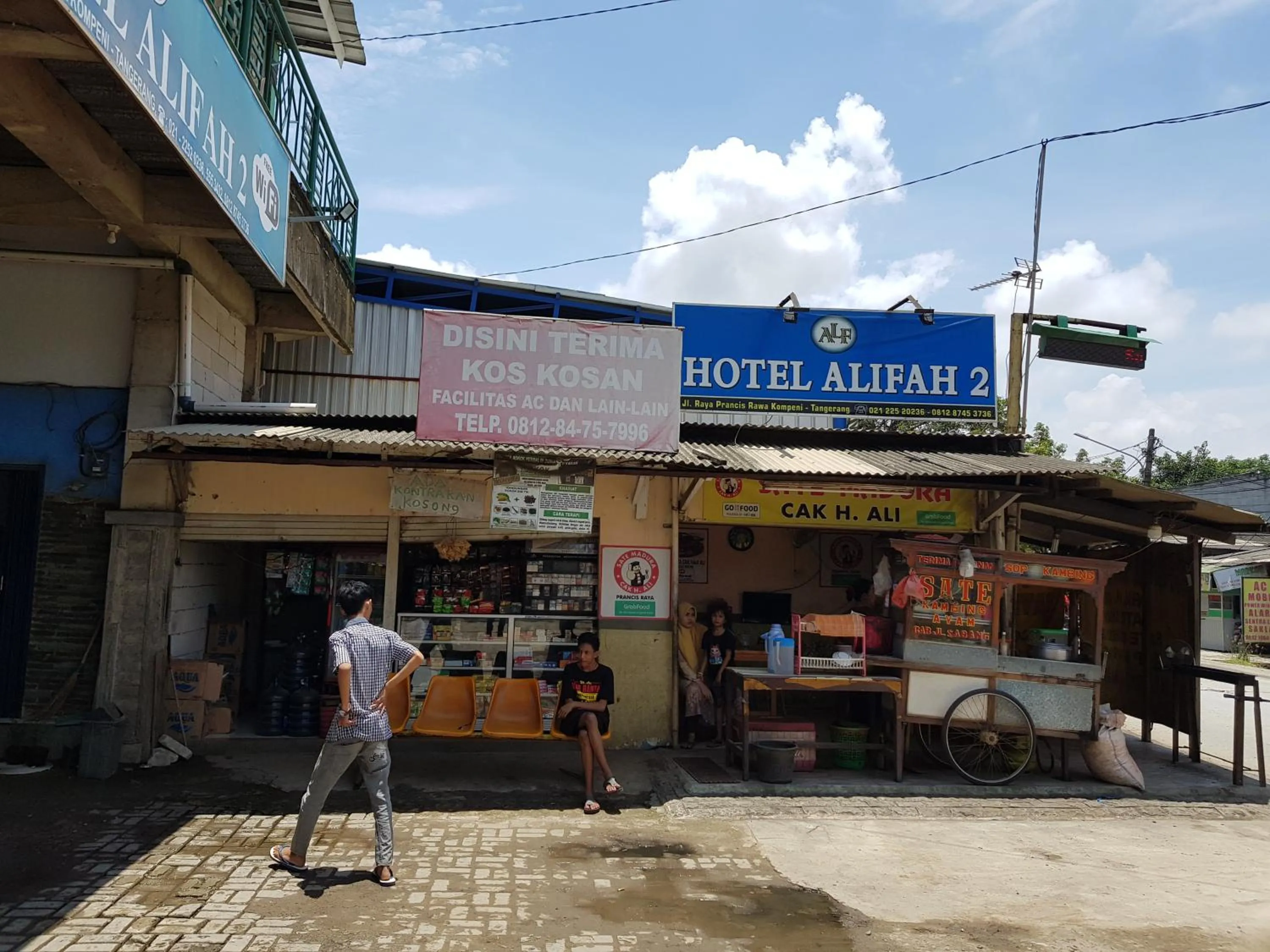 Property building in Hotel Alifah 2