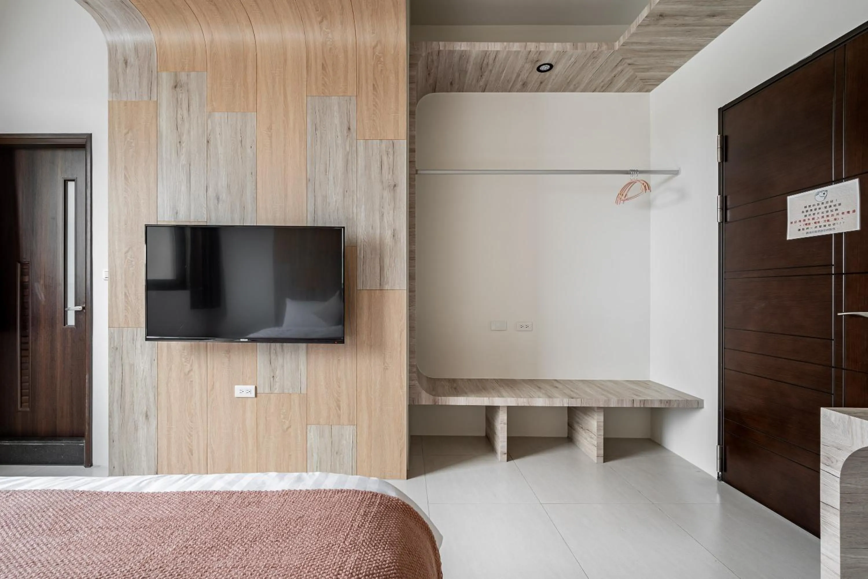 Photo of the whole room, Bed in Penghu SunSea Hall