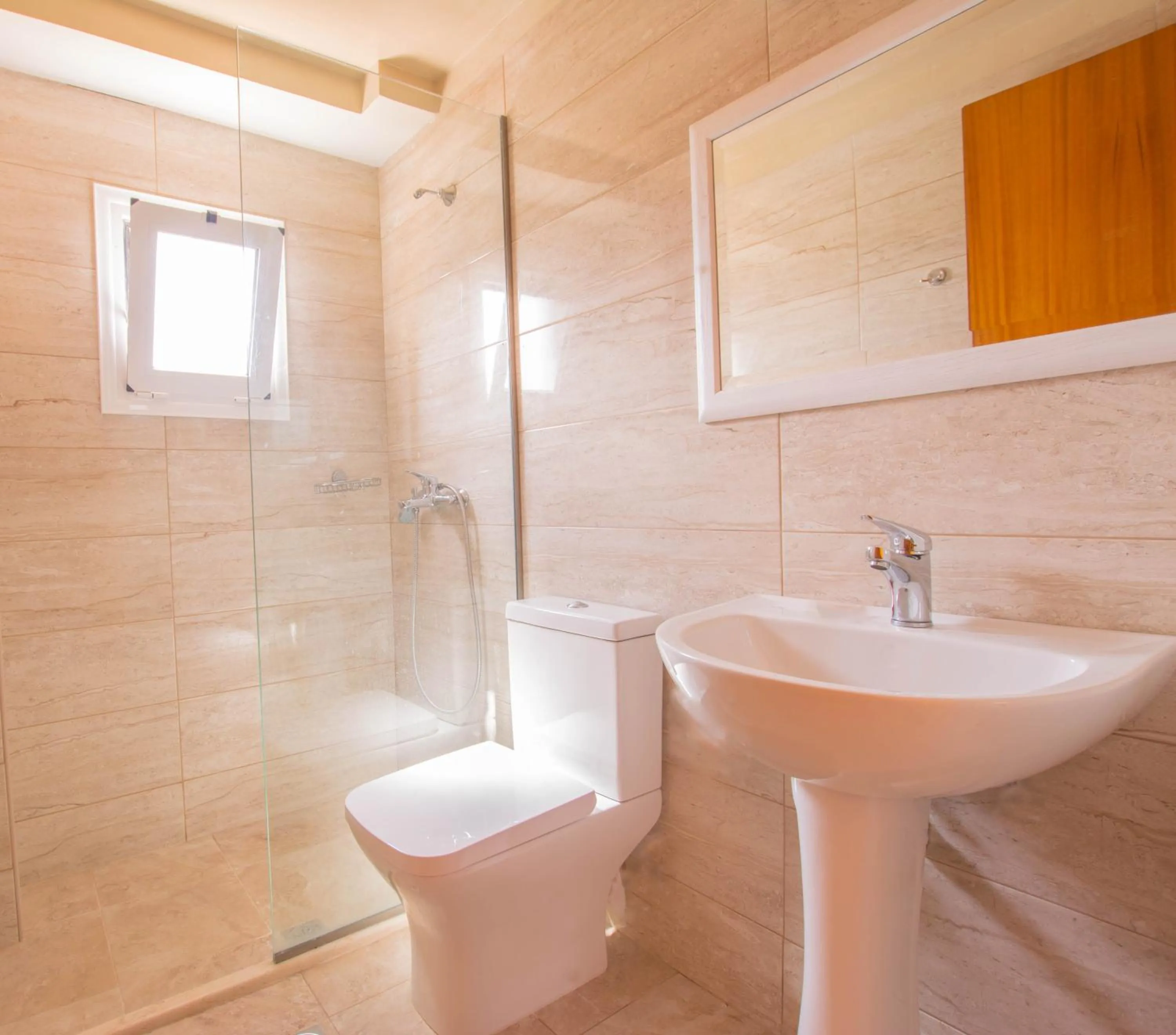 Bathroom in Frixos Hotel