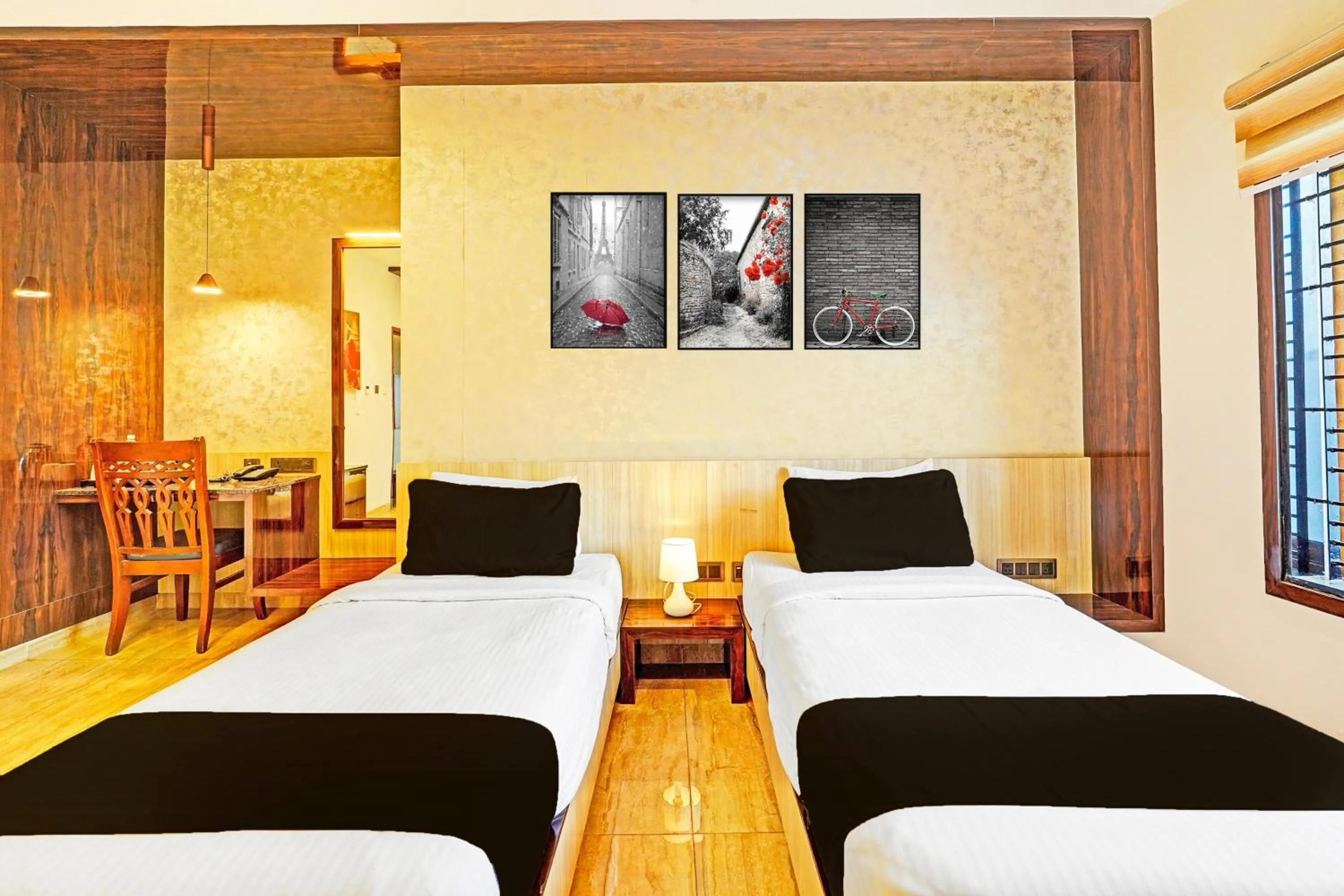 Bedroom, Bed in Super Townhouse Indiranagar Formerly Leela Park Domlur