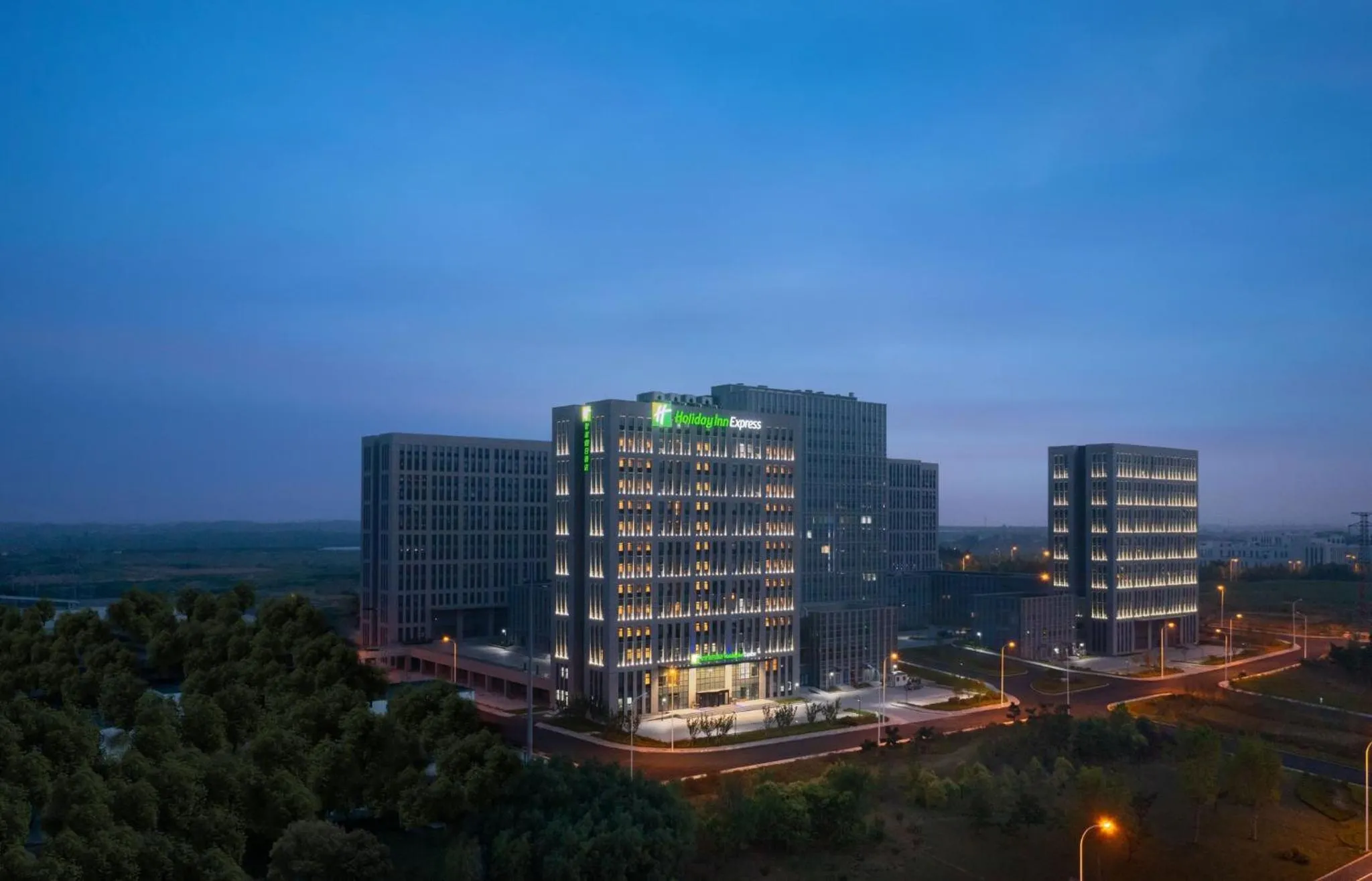Property building in Holiday Inn Express Rongcheng Science and Technology Park