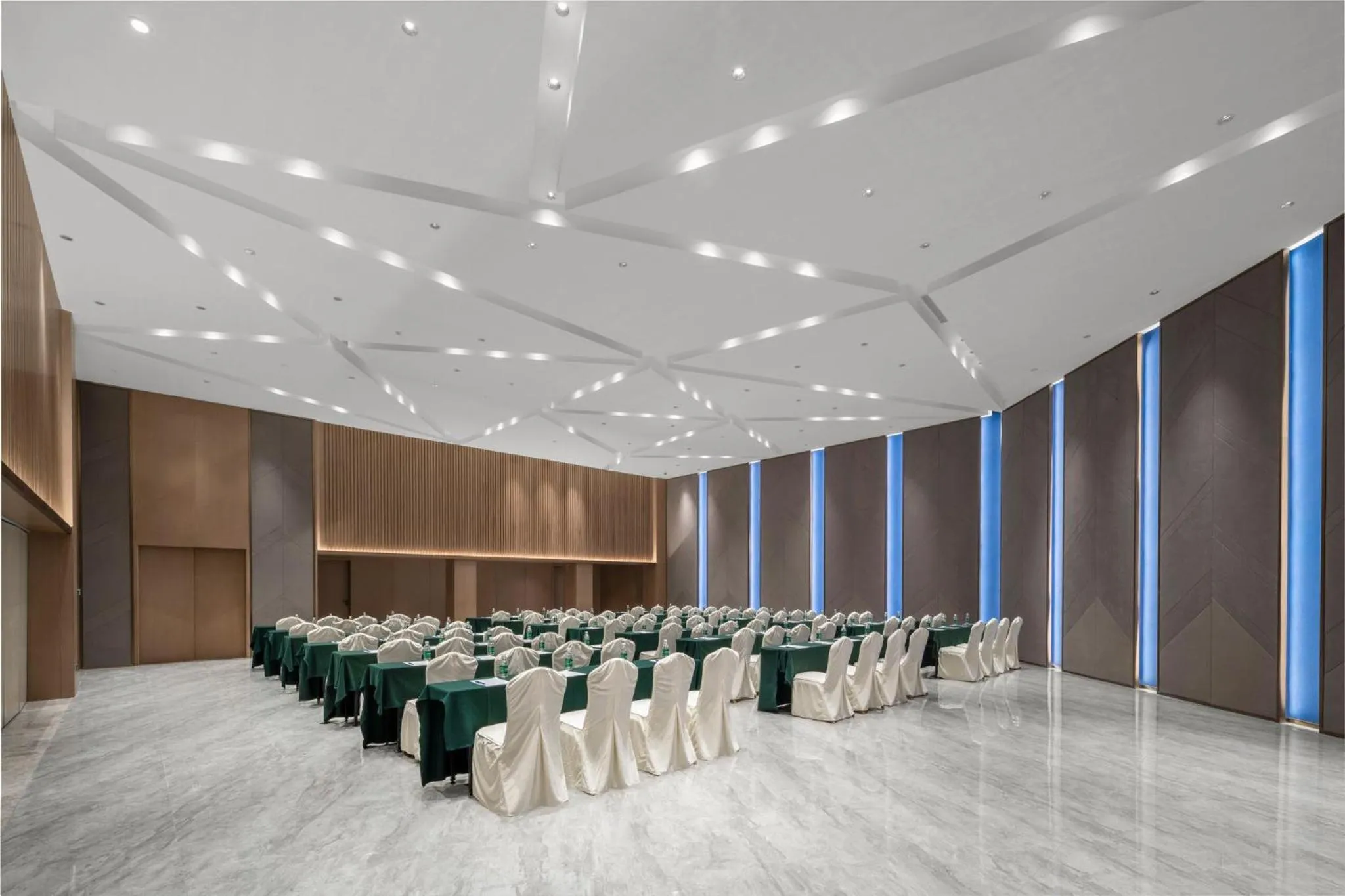 Banquet/Function facilities in Holiday Inn Express Nanchang Bayi Square by IHG