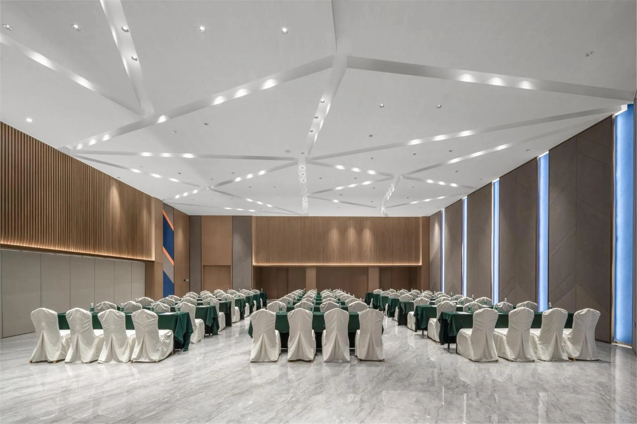 Banquet/Function facilities in Holiday Inn Express Nanchang Bayi Square by IHG