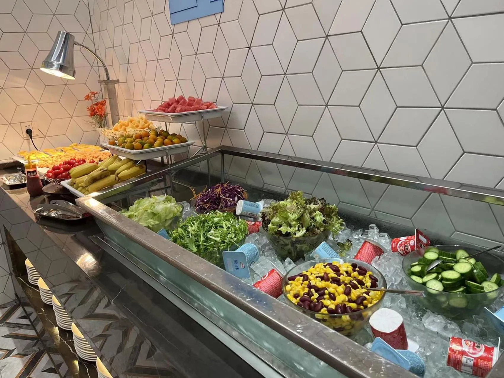 Restaurant/places to eat in Holiday Inn Express Nanchang Bayi Square by IHG