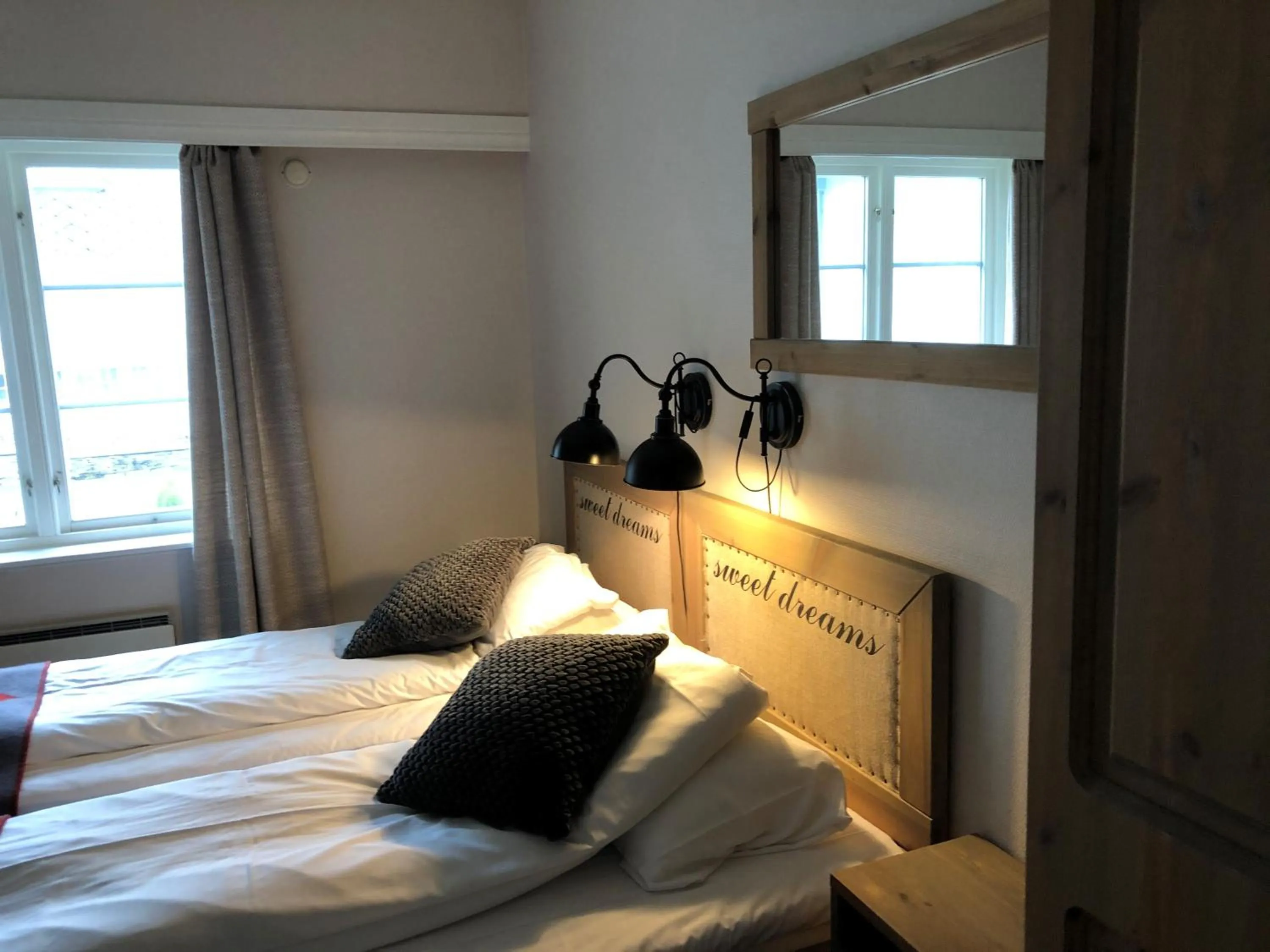 Bed in Dale-Gudbrands Gard by Frich`s