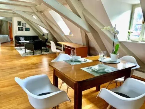 Living room in Palais Schrottenberg